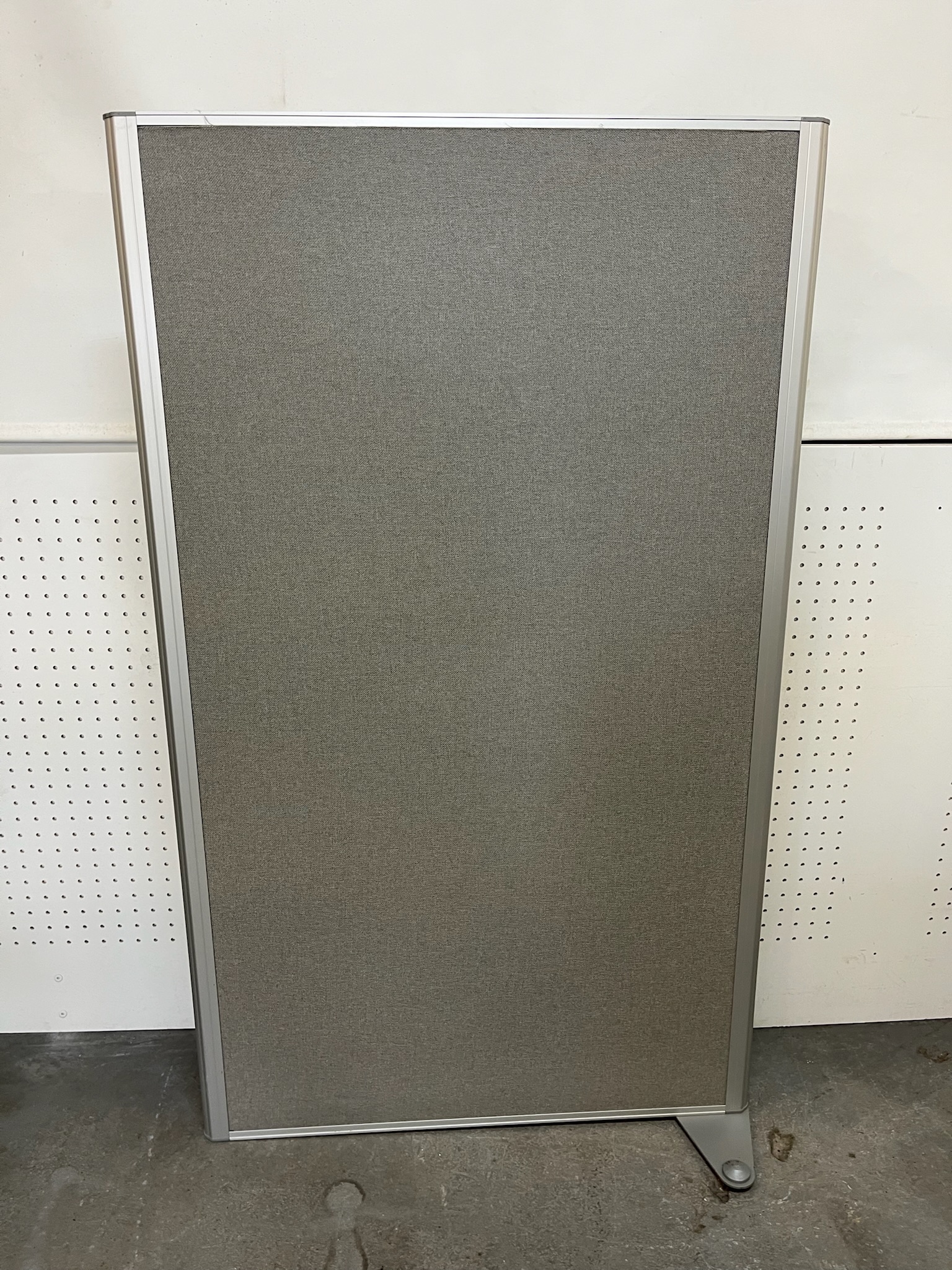 SELT / SOLD Tauskilrúm, H157xB83-130sm. 2