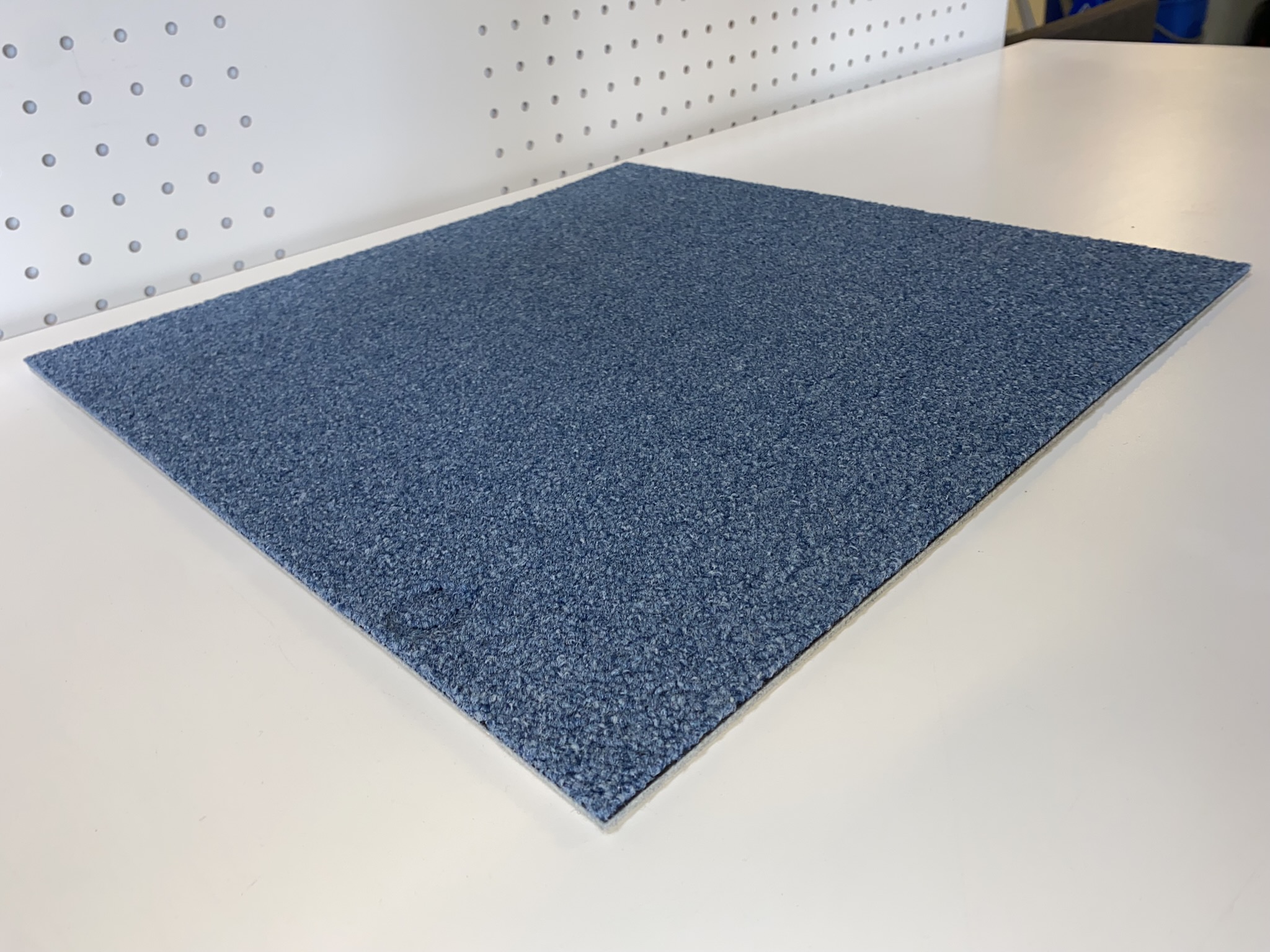 SELT / SOLD Teppaflísar Modular hljóðeinangrandi (40 fm.) 3