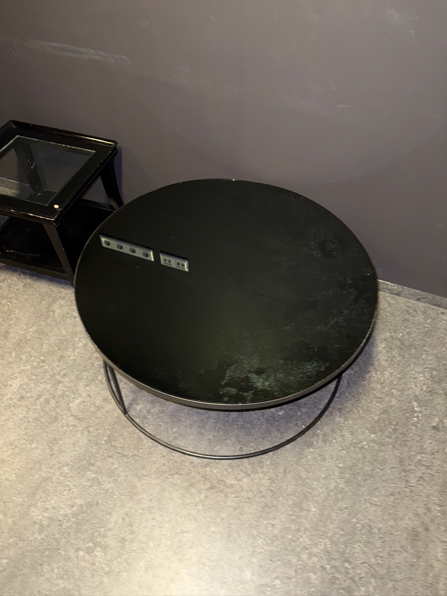 SELT / SOLD Svart sófaborð frá ETHNICRAFT 4