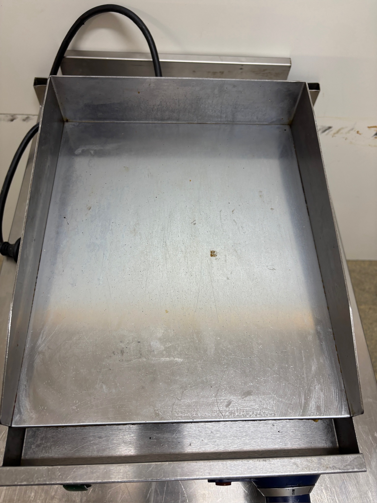 SELT / SOLD Hendi grillpanna, raf D38 x B30 x H25 sm. 5