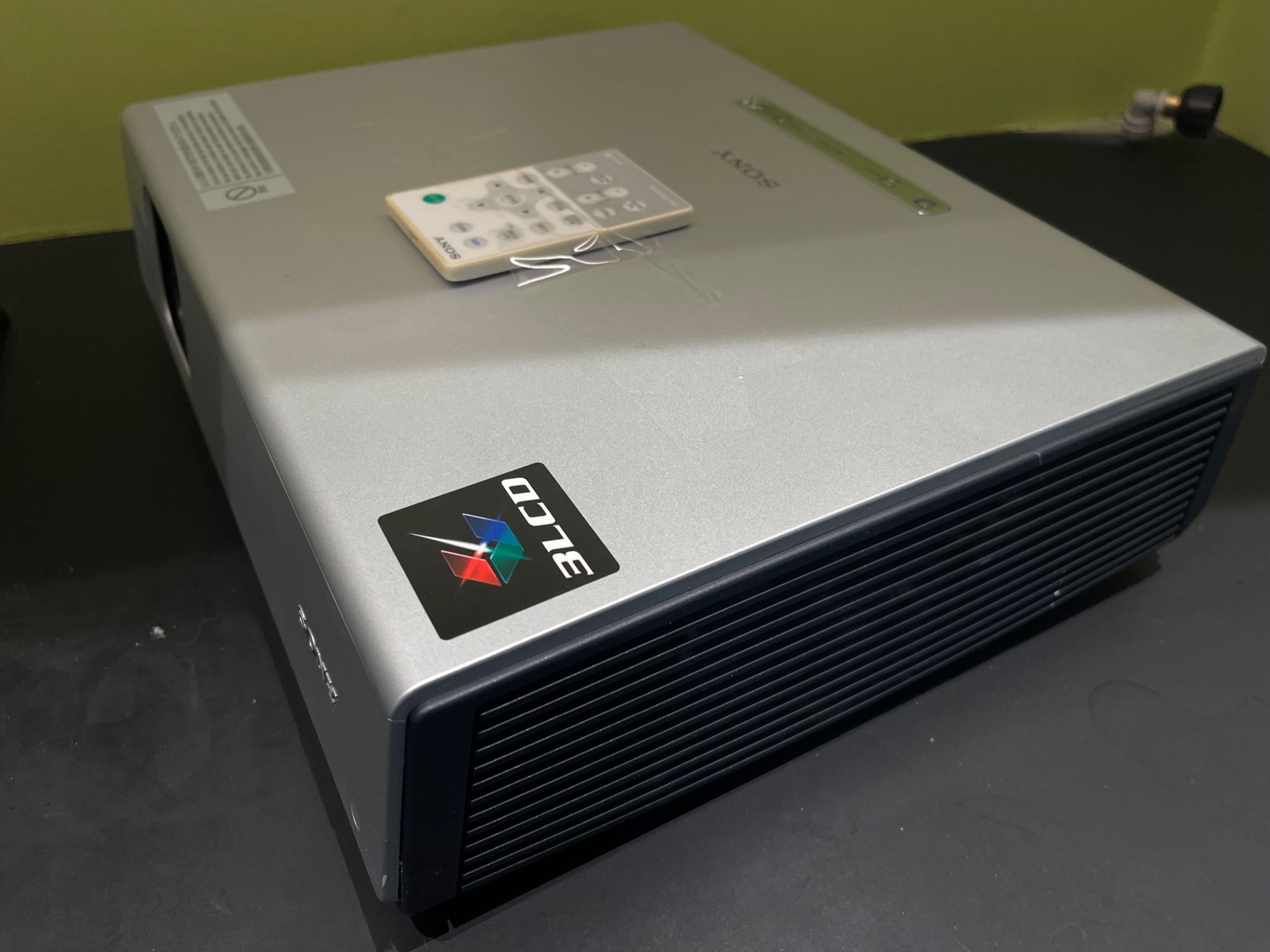 SELT / SOLD - Myndvarpi frá Sony (VPL-CX61) 3