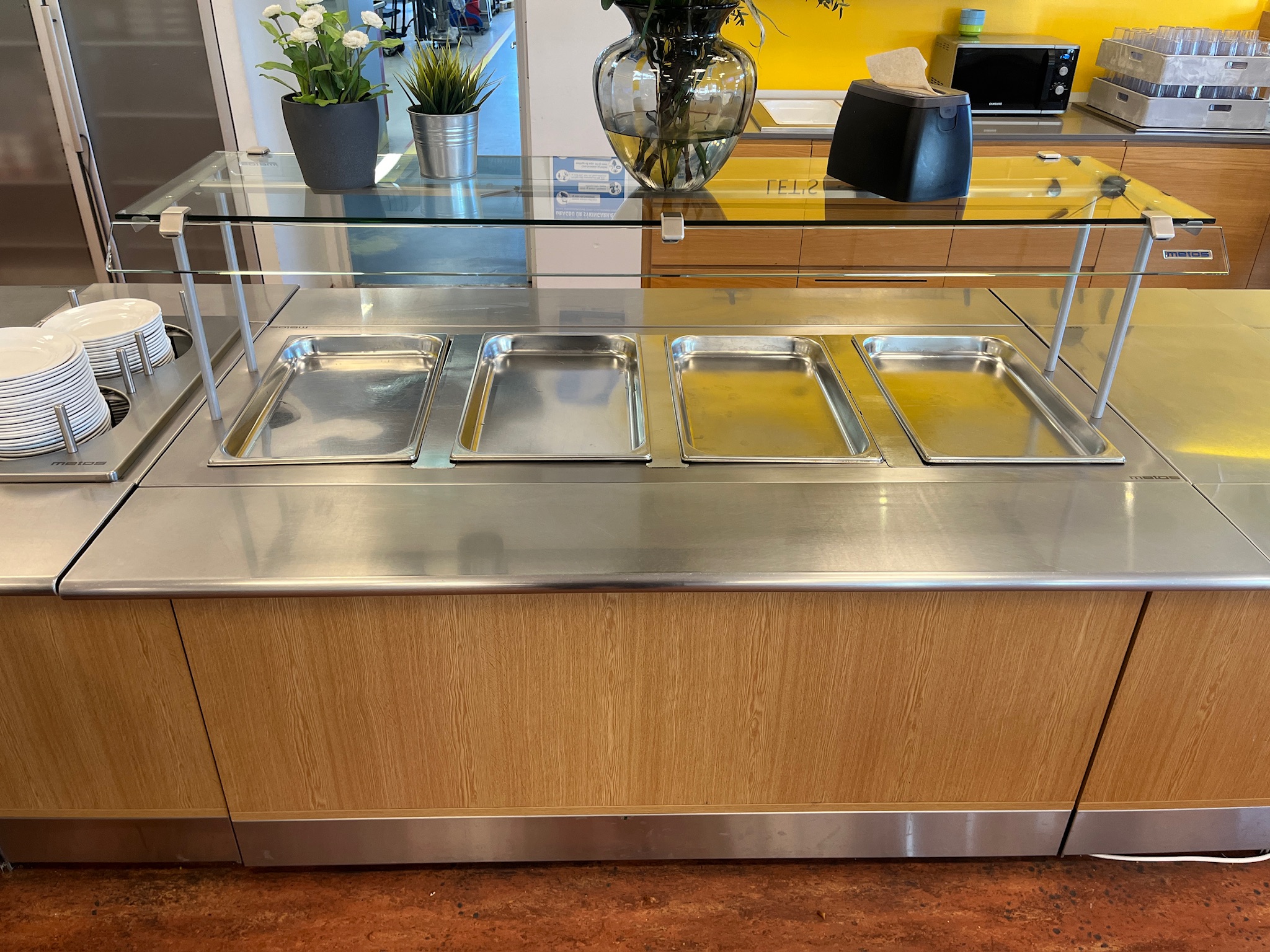 SELT - SOLD Mötuneytislína, vönduð sérsmíði METOS L595 x B230 x D115 x H89 sm 7
