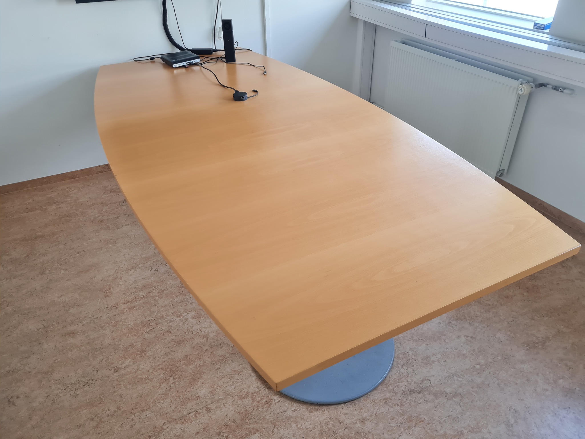 SELT / SOLD Fundarborð - 250 x 120 sm. (6-8 manna)