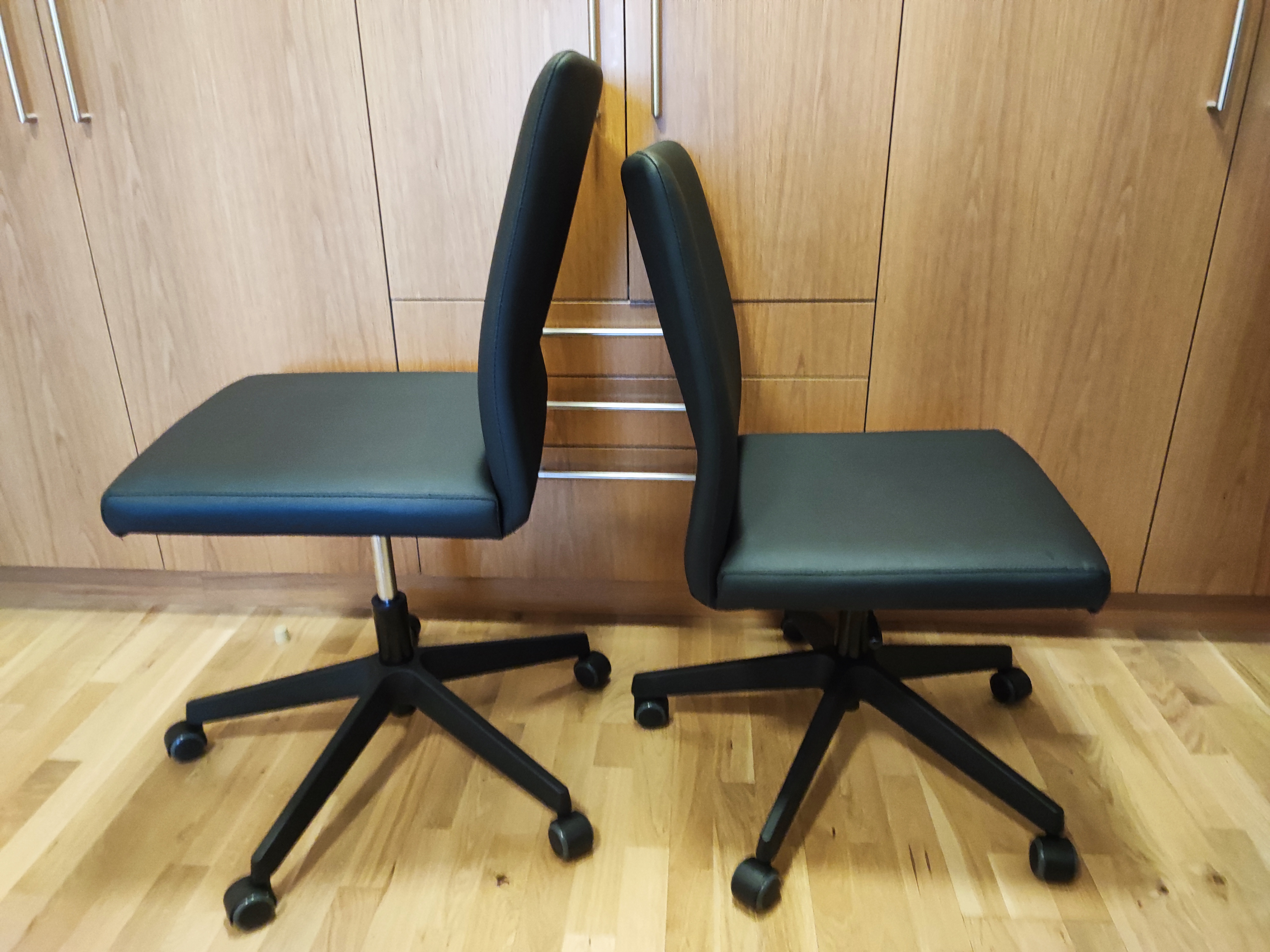 SELT / SOLD Ísafold 40 fundarstóll frá Á. Guðmundsson 6