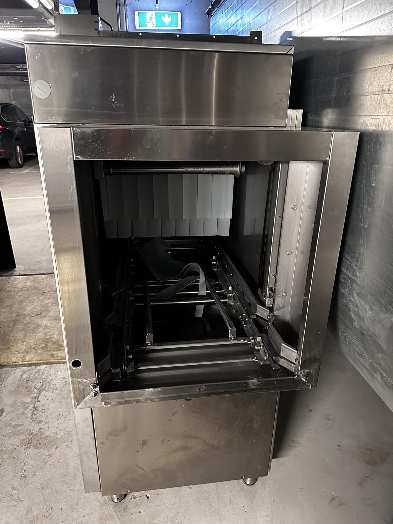SELT / SOLD Aristarco AR 2500 uppþvottalína með stálrenniborði. 5