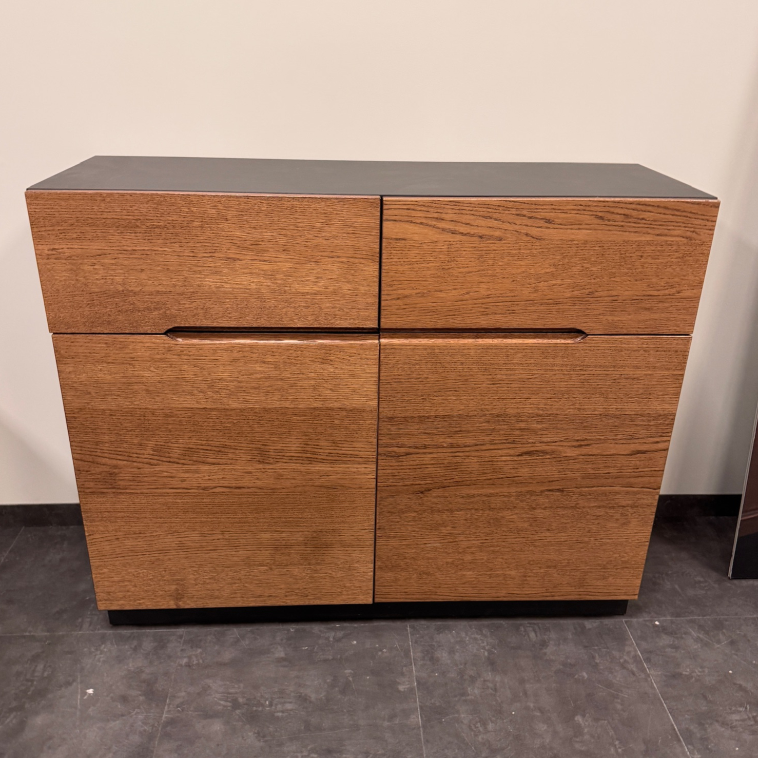 SELT / SOLD IKEA skenkur, B120xD41xH97sm. 2