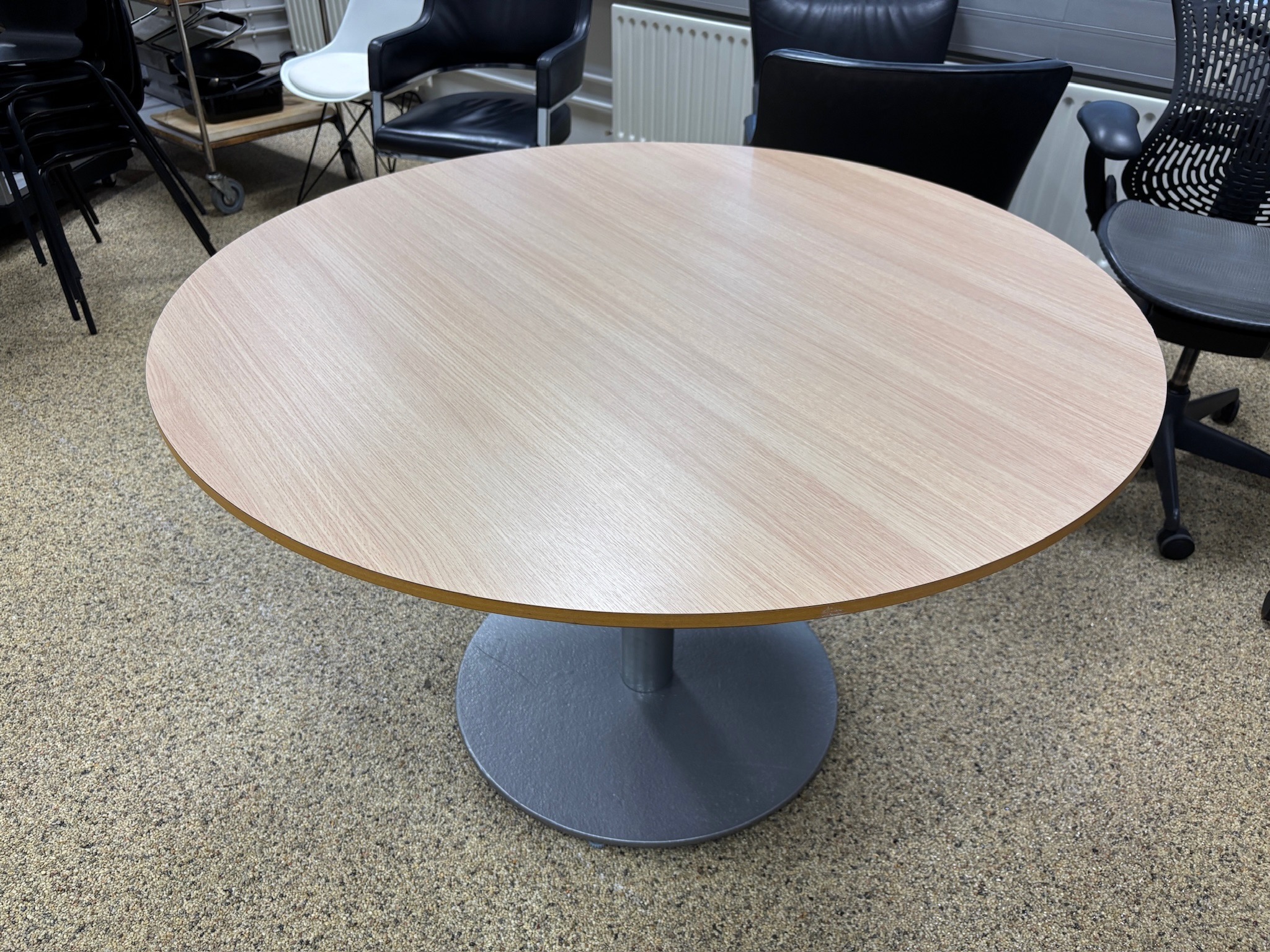SELT / SOLD Hringborð, Ø105xH74sm.