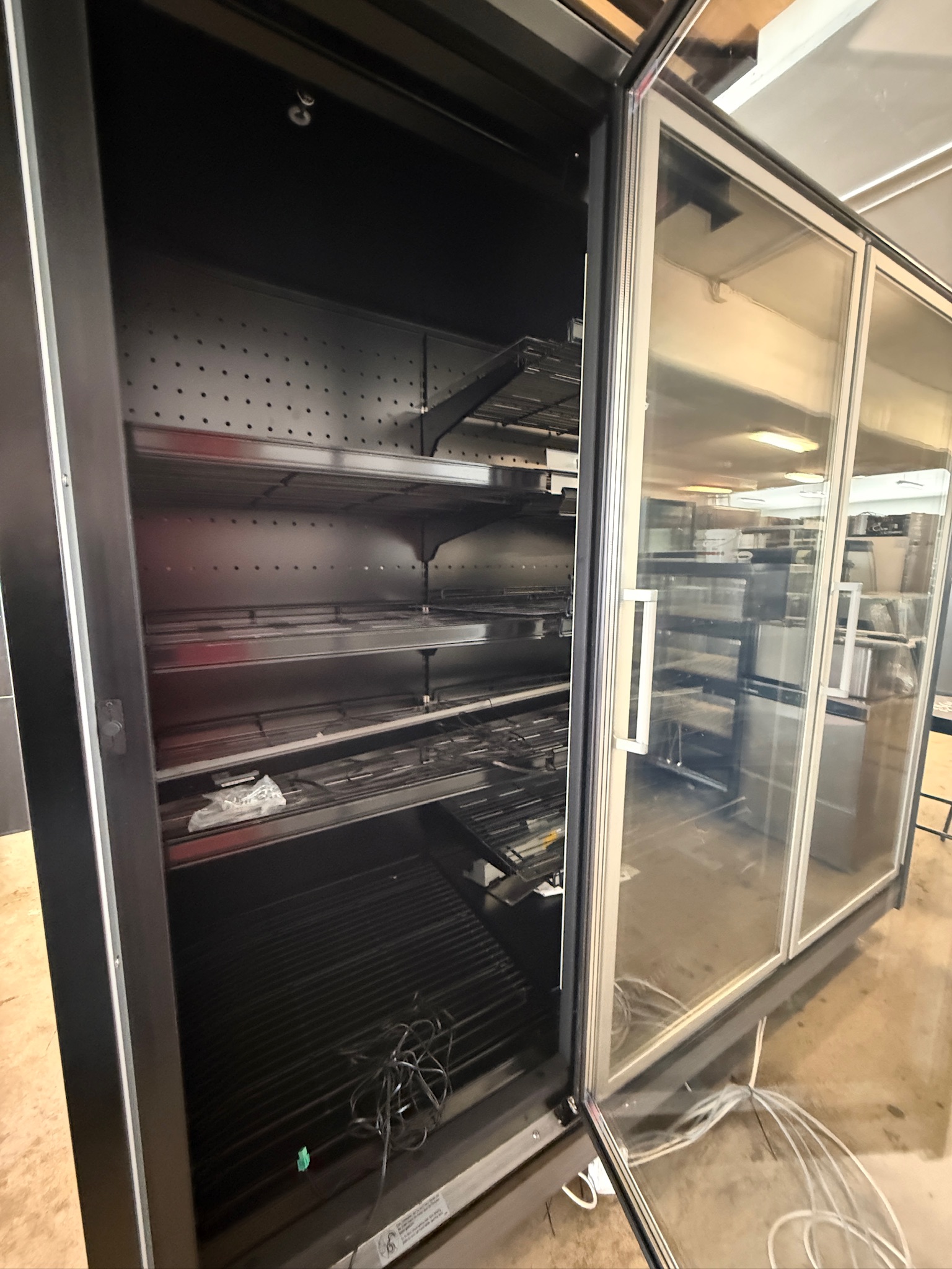 SELT / SOLD Carrier display kerfiskælir frá BVT, B235sm. 3