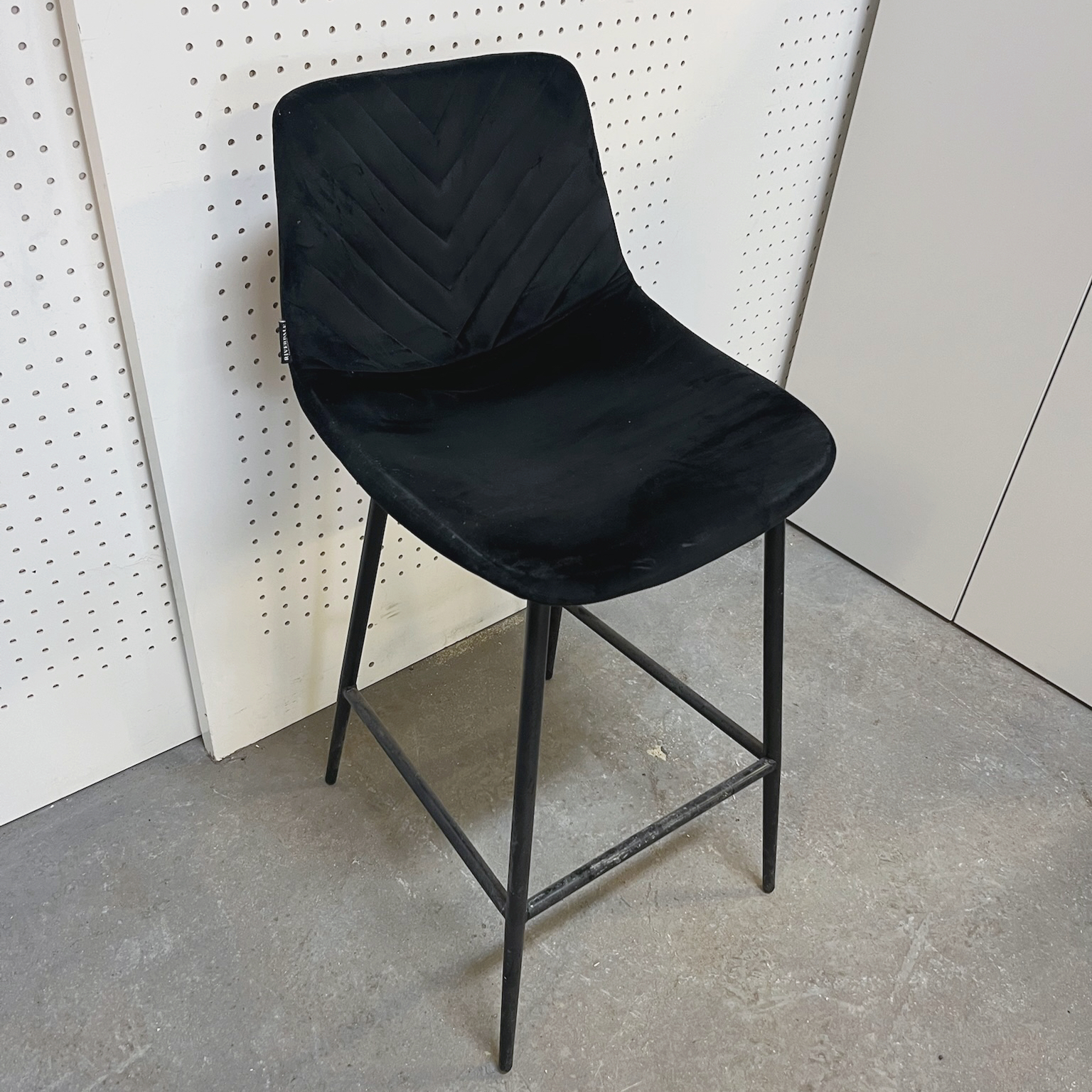 SELT / SOLD Riverdale barstóll, H70sm.