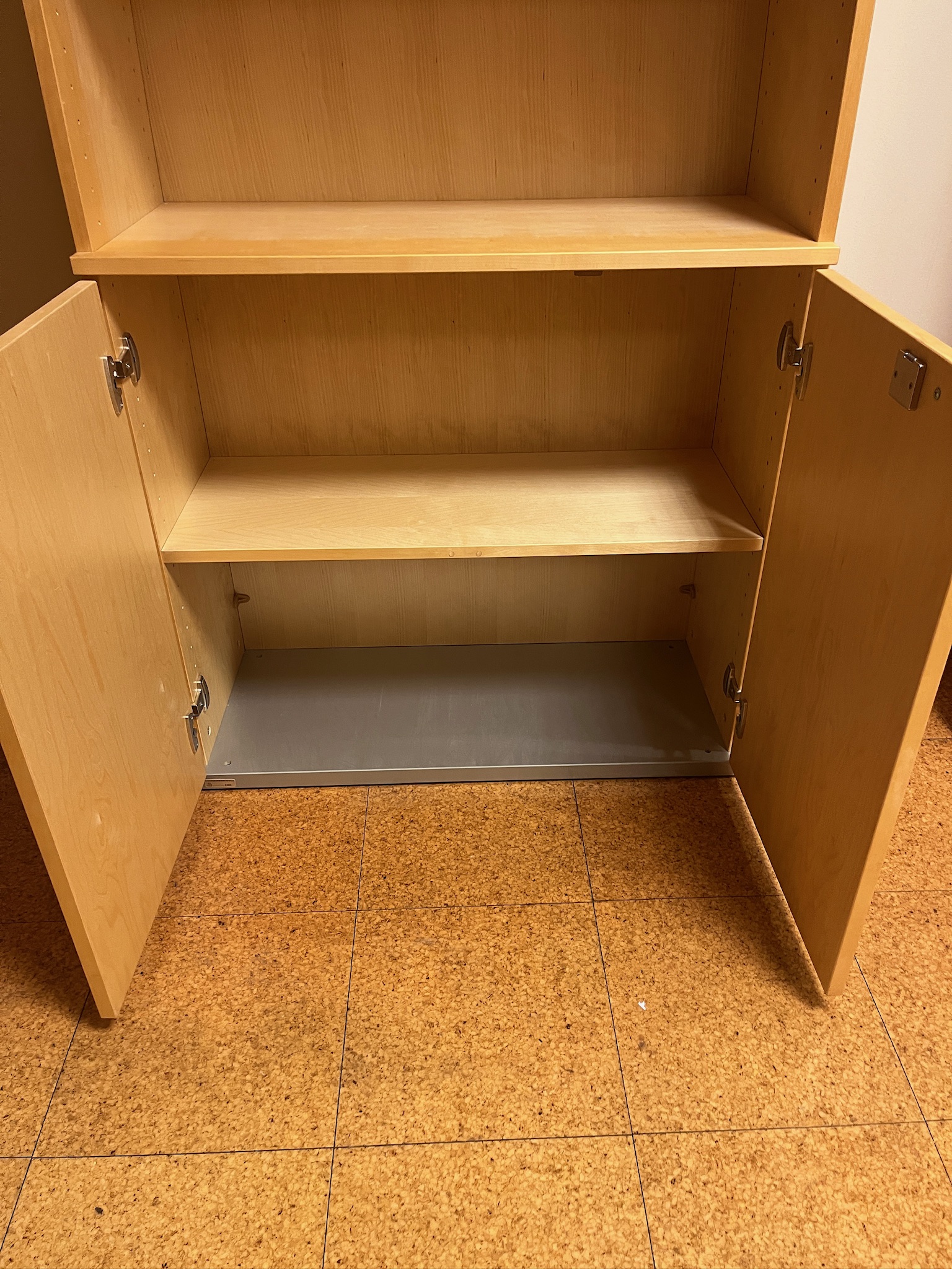 SELT / SOLD Bókaskápar, beyki (30 stk.) 4