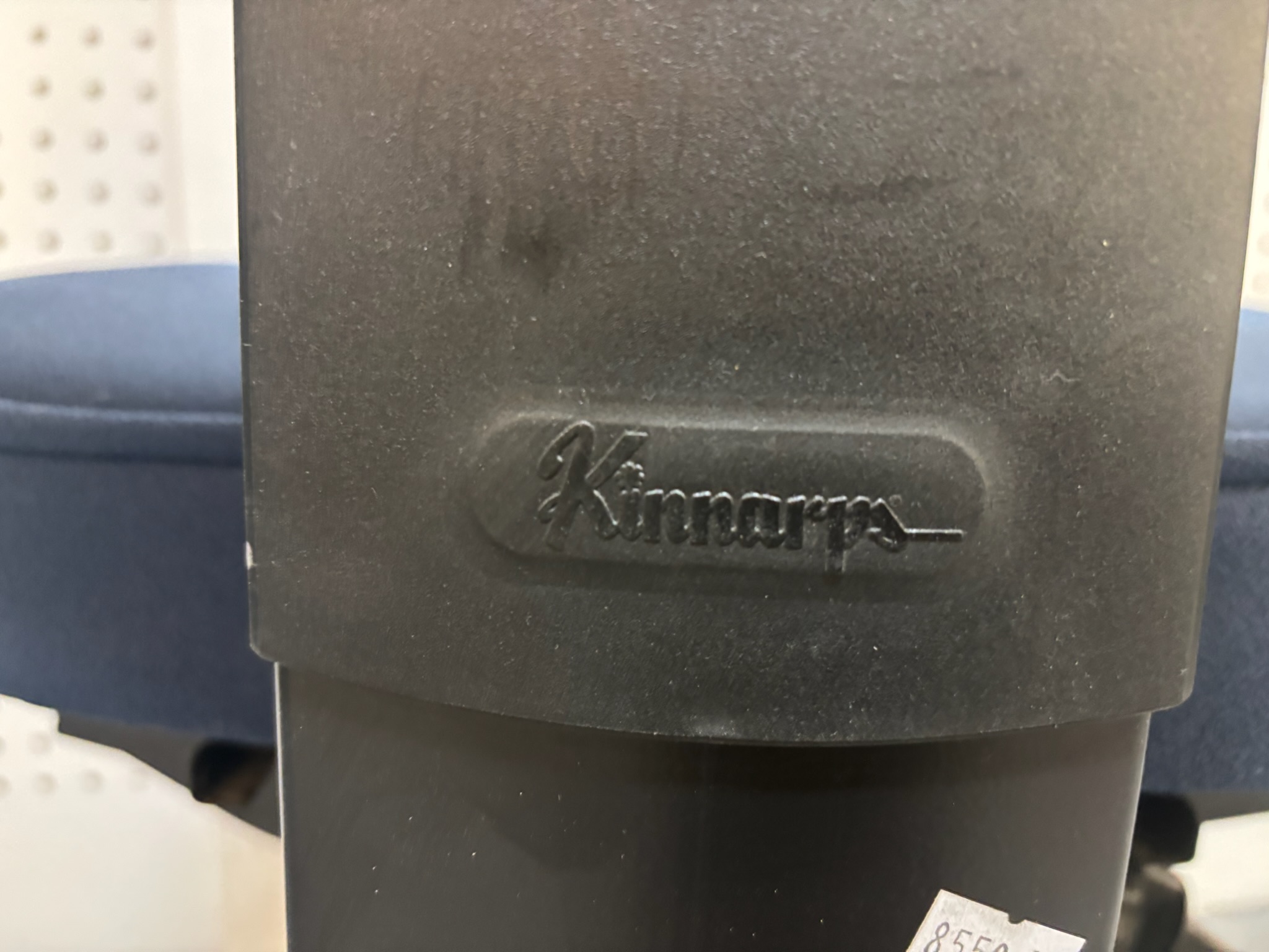 SELT / SOLD Kinnarps 6242 skrifborðsstóll án arma frá Pennanum4 5