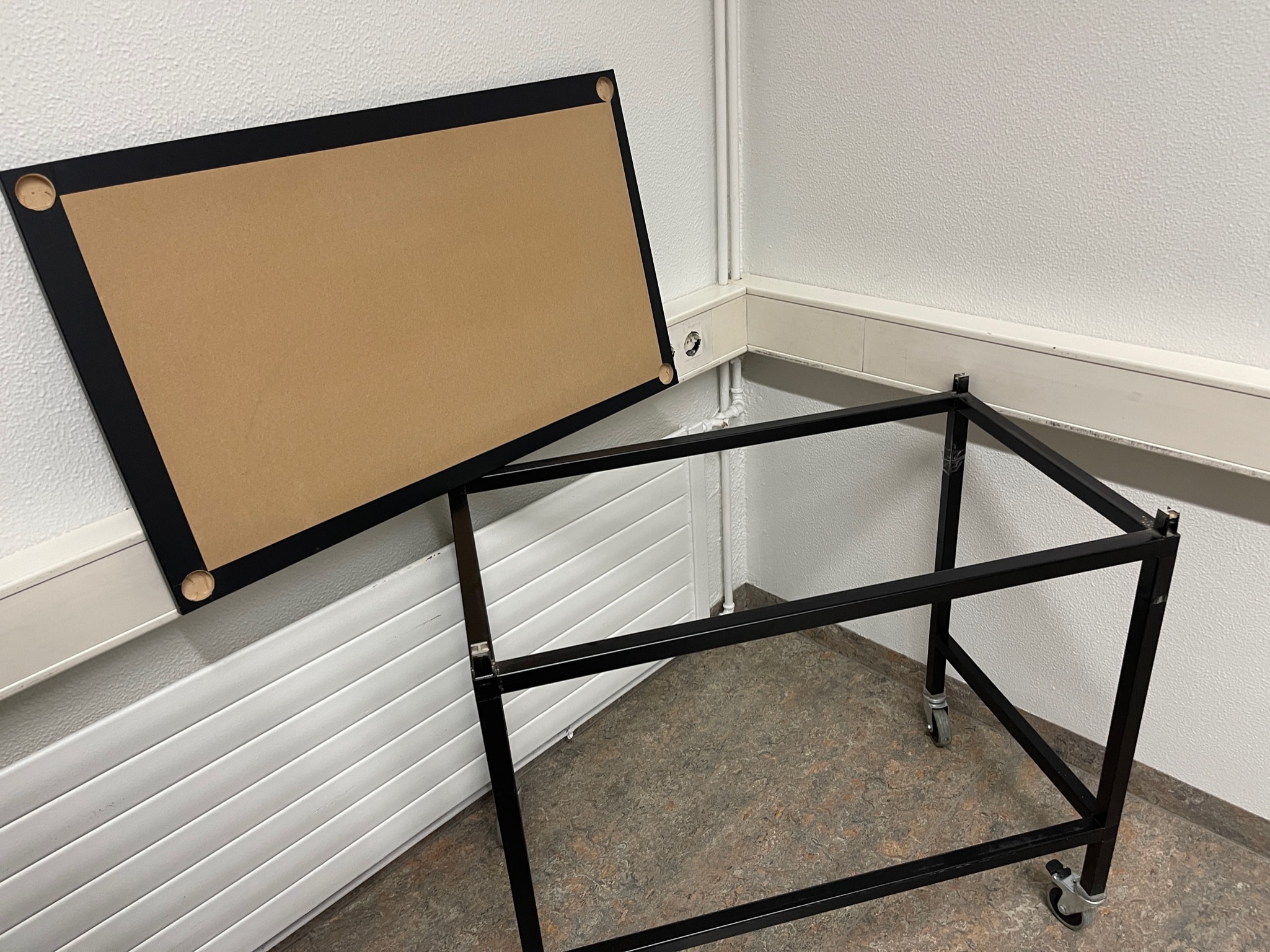 SELT / SOLD Hjólaborð svart 4