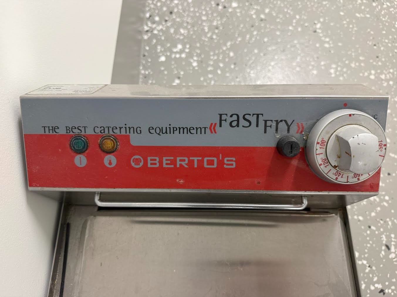 SELT / SOLD Berto's djúpsteikingarpottur 2