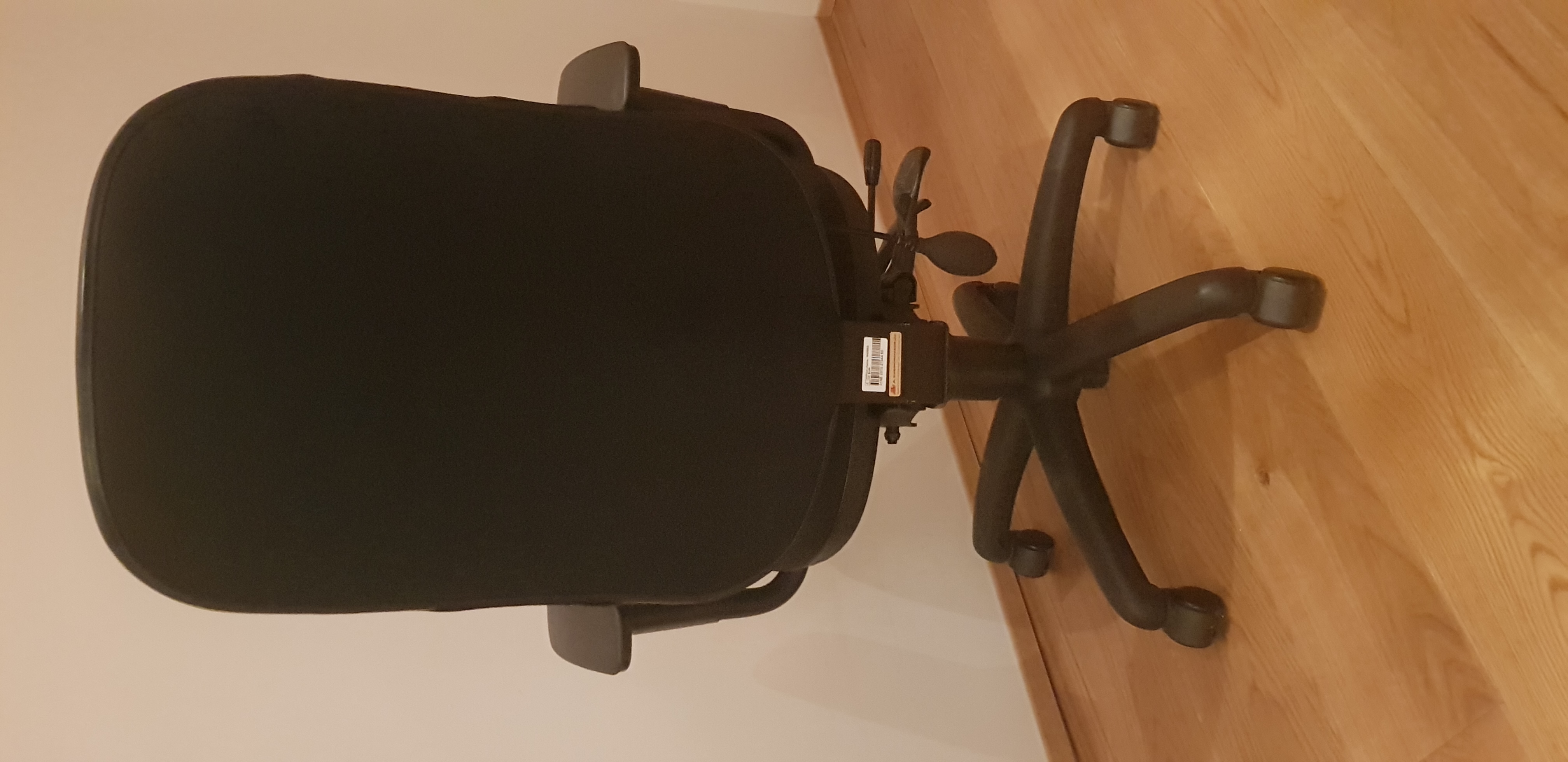 SELT / SOLD - Flottur skrifstofustóll - Mark 30 frá Á. G. sem nýr 4