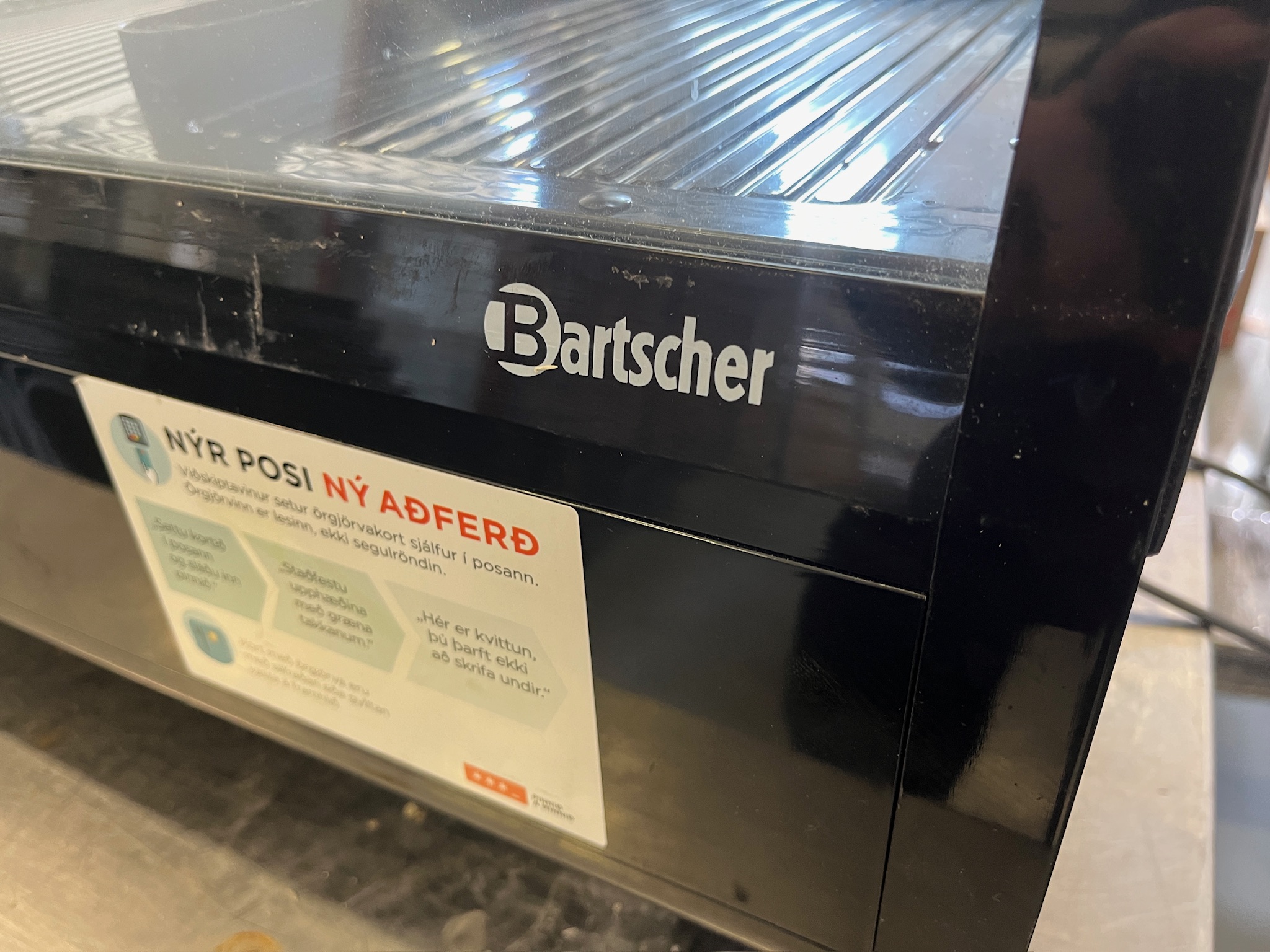 SELT / SOLD - Bartscher afgreiðslukælir, B69 x H68 x D44 sm. 3