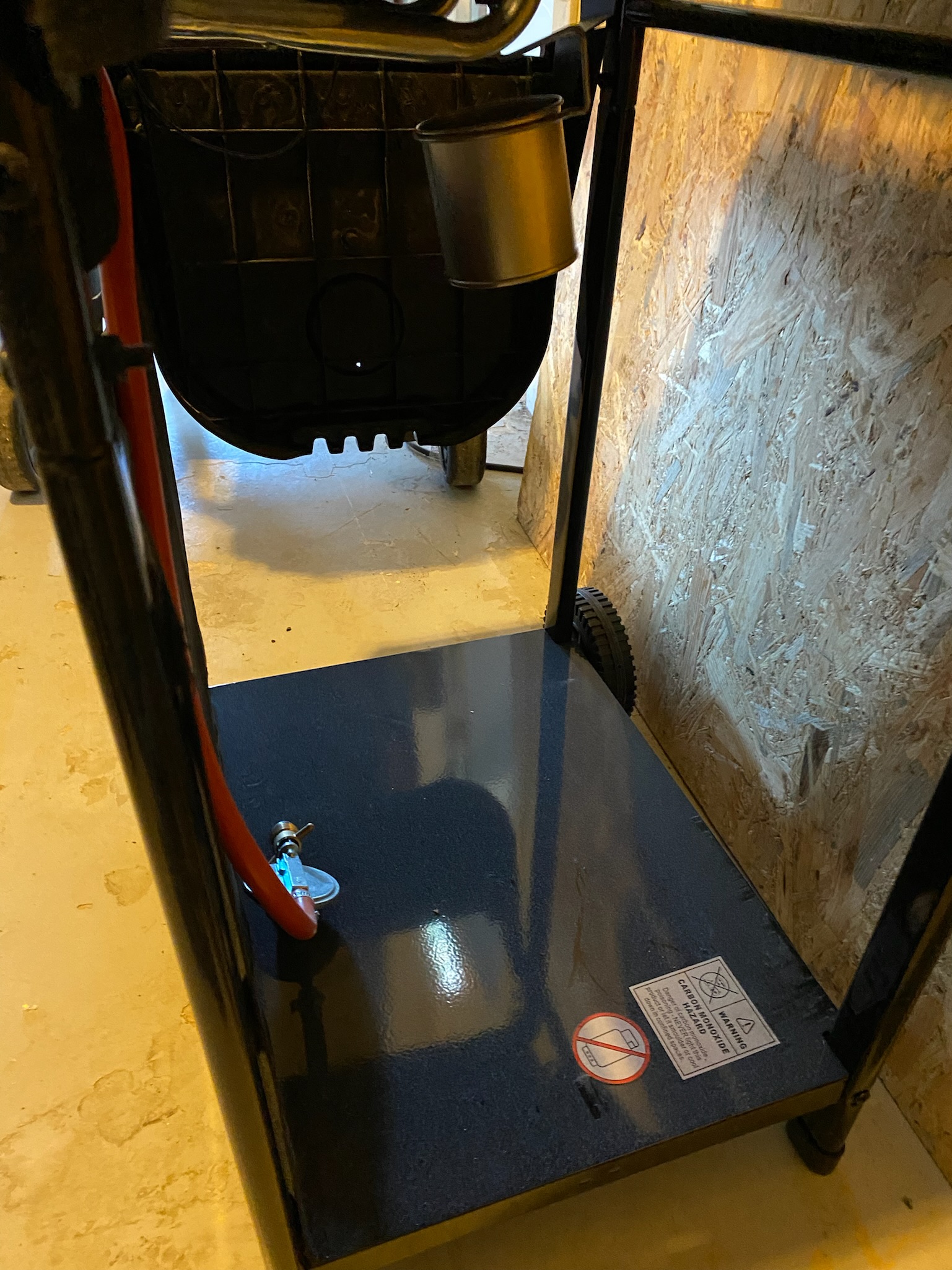 SELT / SOLD Gasgrill Omega 200 Outback (ónotað) 9