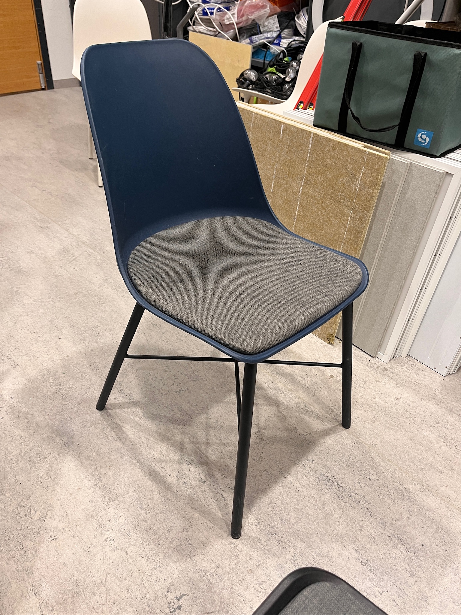 SELT / SOLD Eldhússtólar, 3 litir (6 stk.) 8