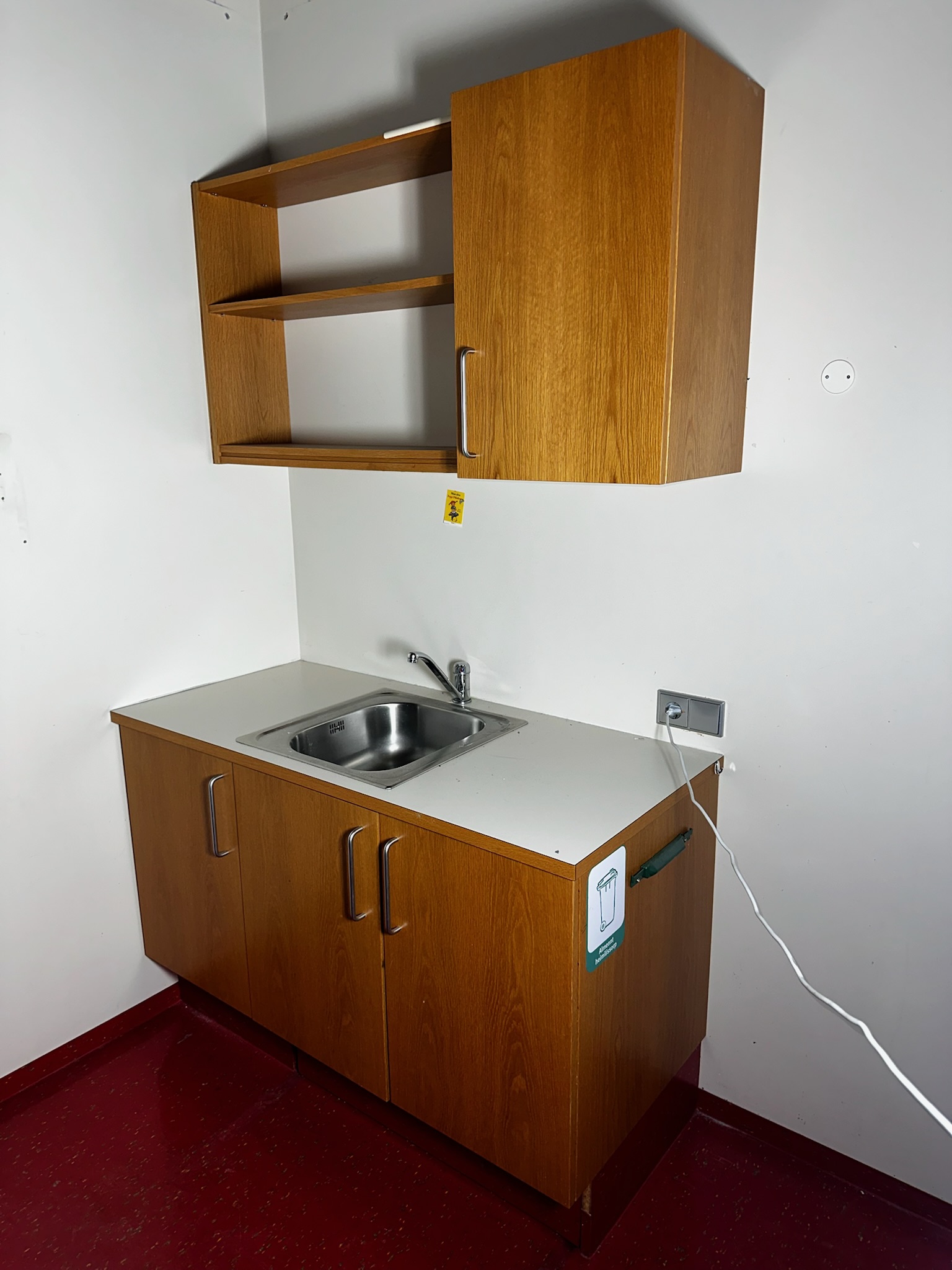 SELT / SOLD - Eldhúsinnrétting með vask B138/D62/H90 cm. - 4 stk. Pnr. 111