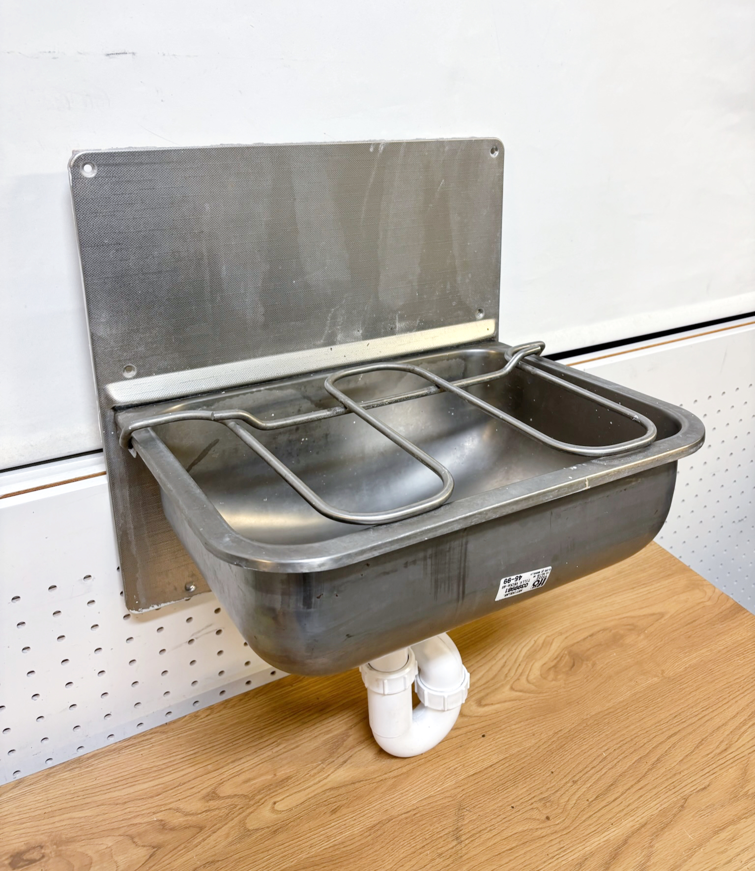 SELT / SOLD Ryðfrí handlaug