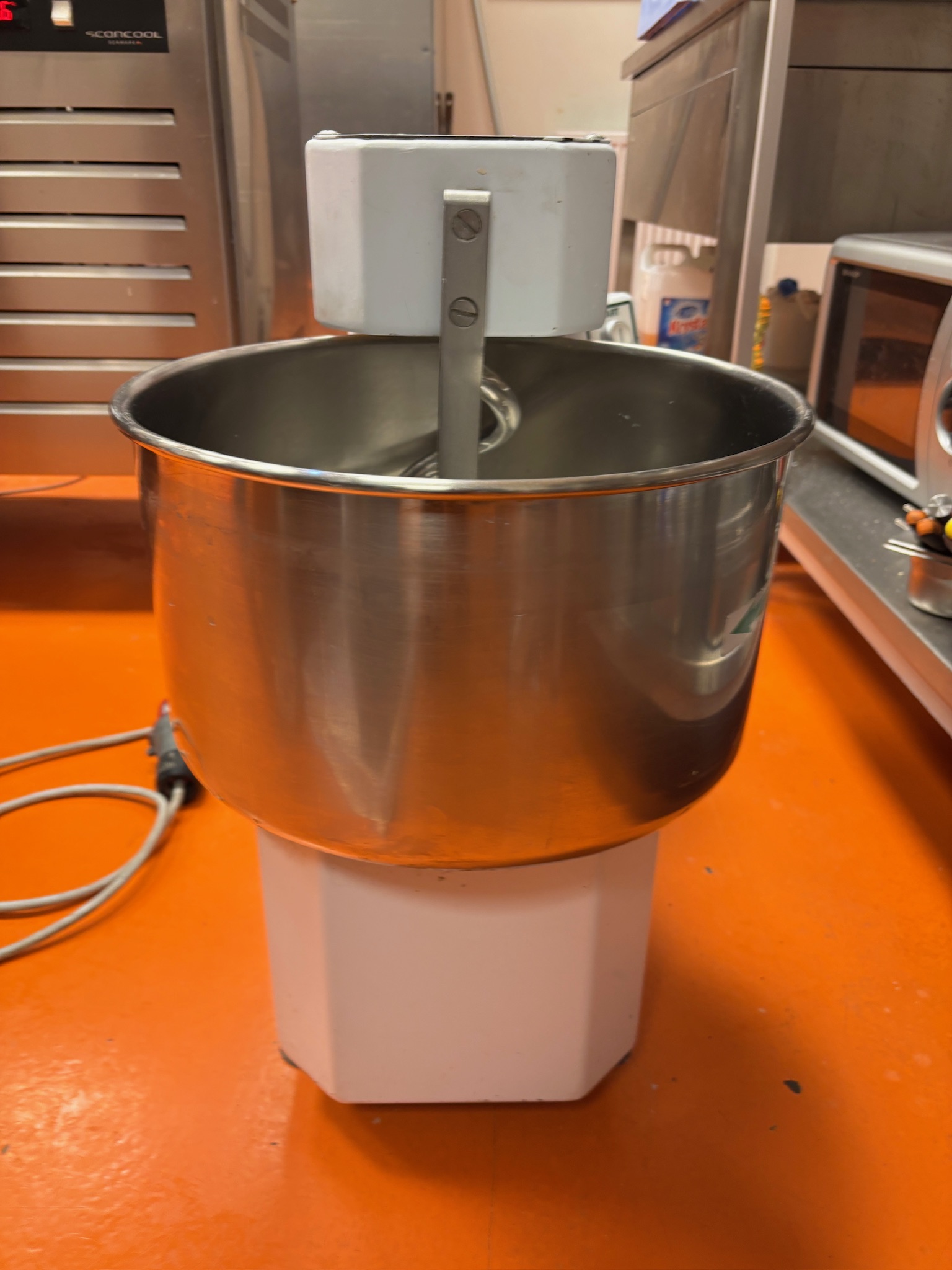 SELT / SOLD Fimar 22L Dough Mixer (2018) 5