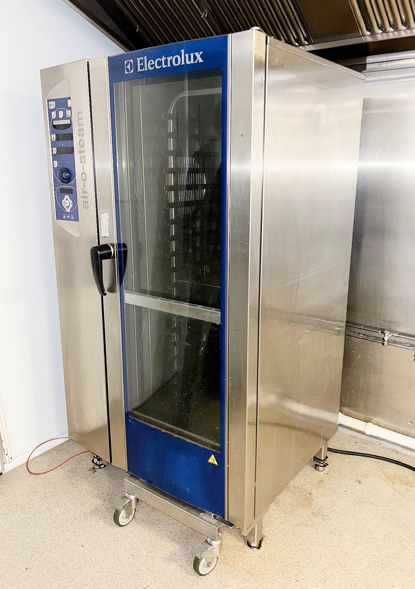 SELT / SOLD Electrolux air o stream gufuofn 19 skúffur - Fastus
