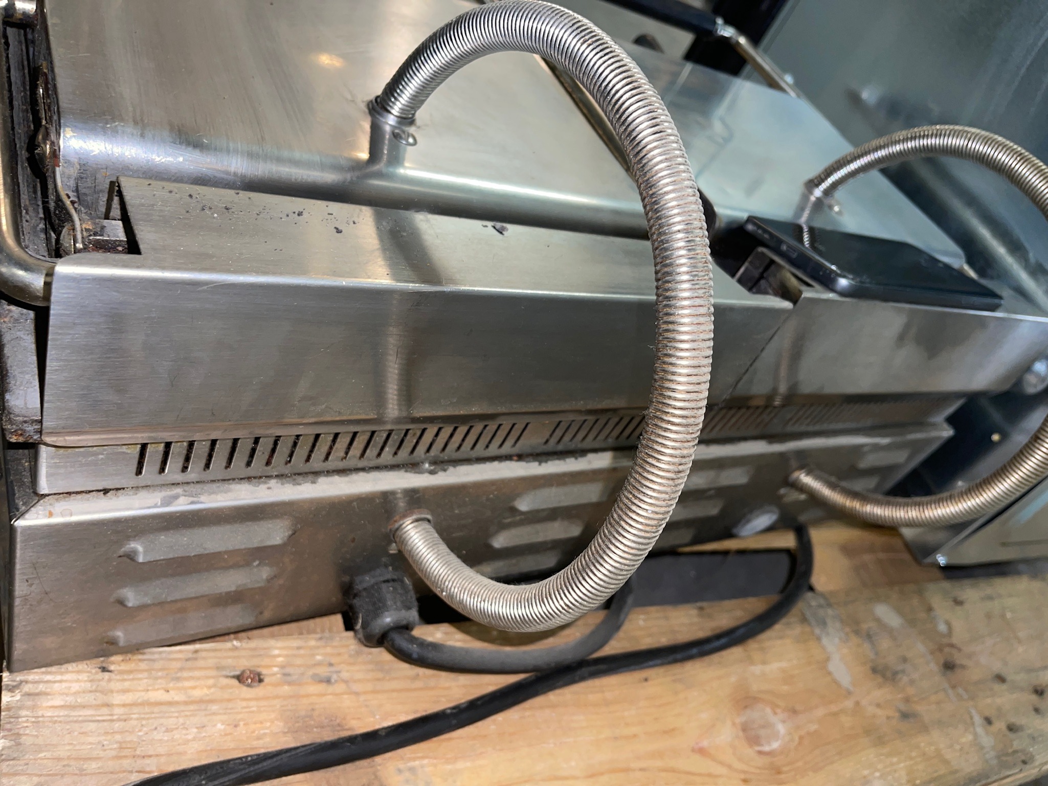 Selt/Endurnýtt-Tvöfalt Roller grill 9