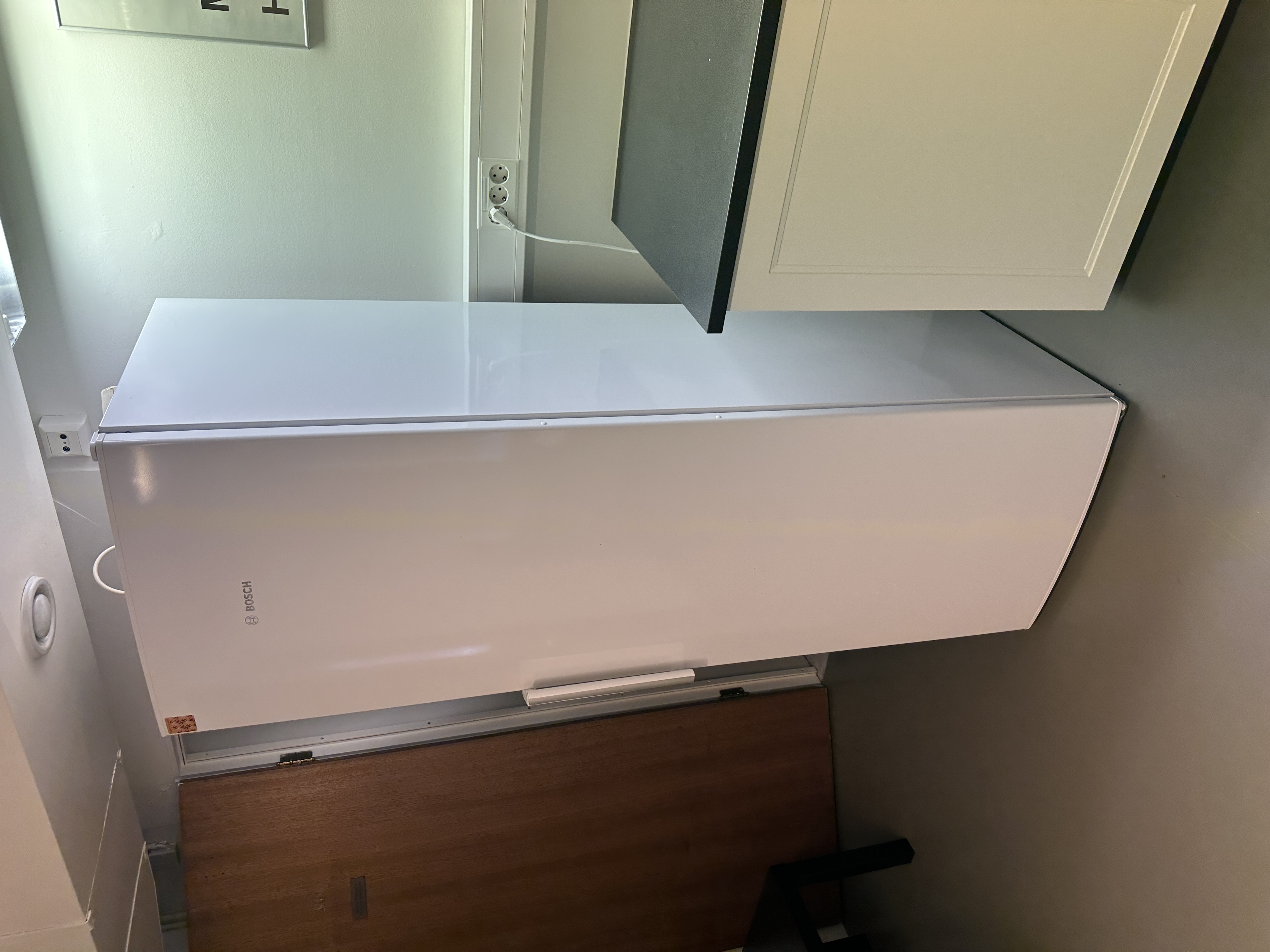 SELT / SOLD Bosch kæliskápur, H186xB60xD60sm.