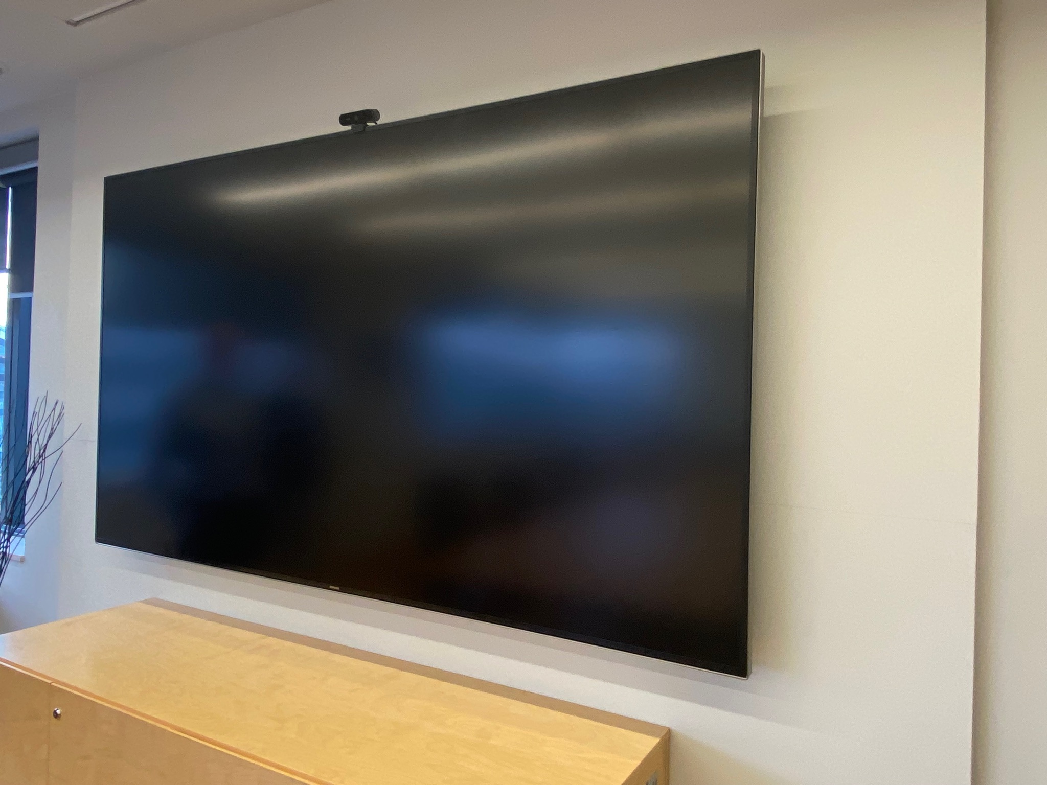 SELT / SOLD Samsung QBR series upplýsingaskjár, 75'', 4K (2020) 2
