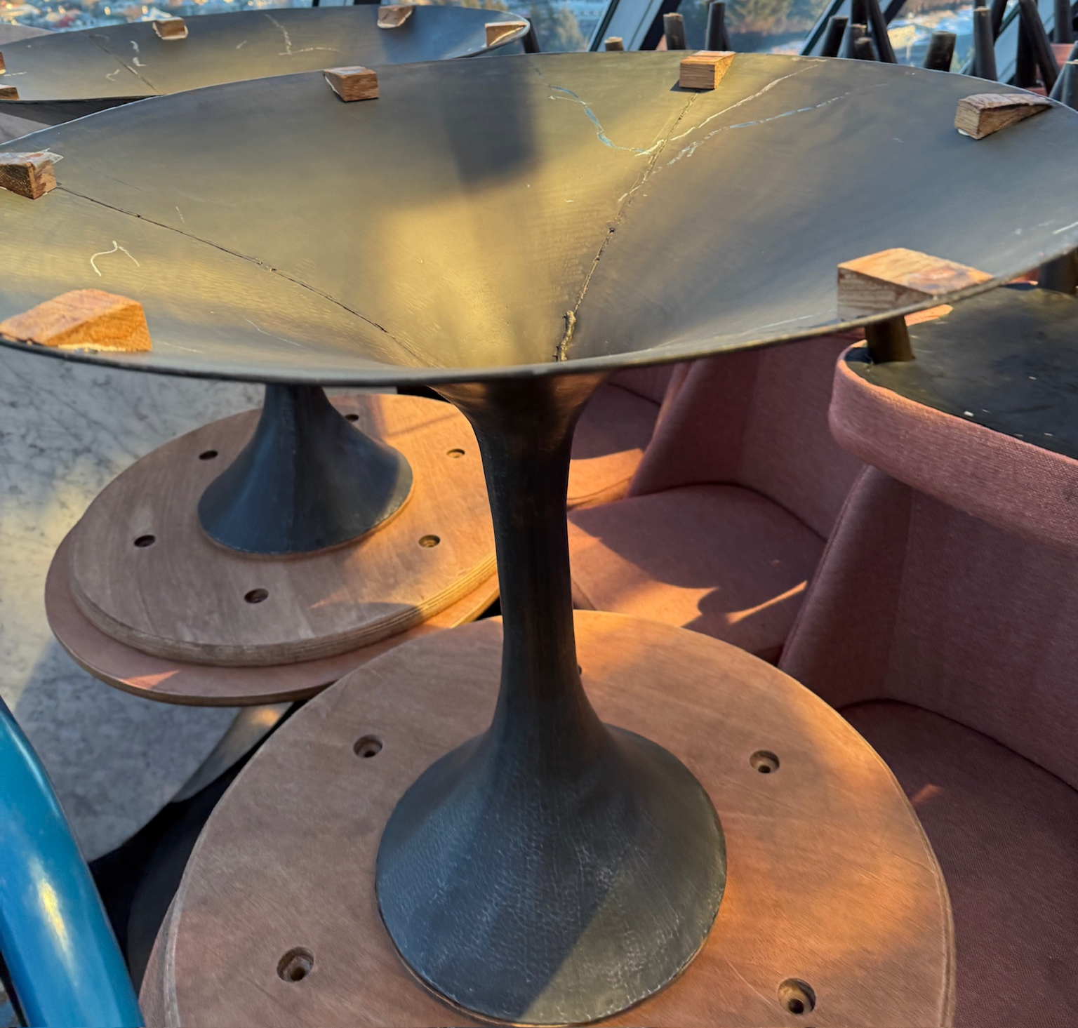 SELT / SOLD Restoration Hardware marmaraborð, Ø152sm. 12