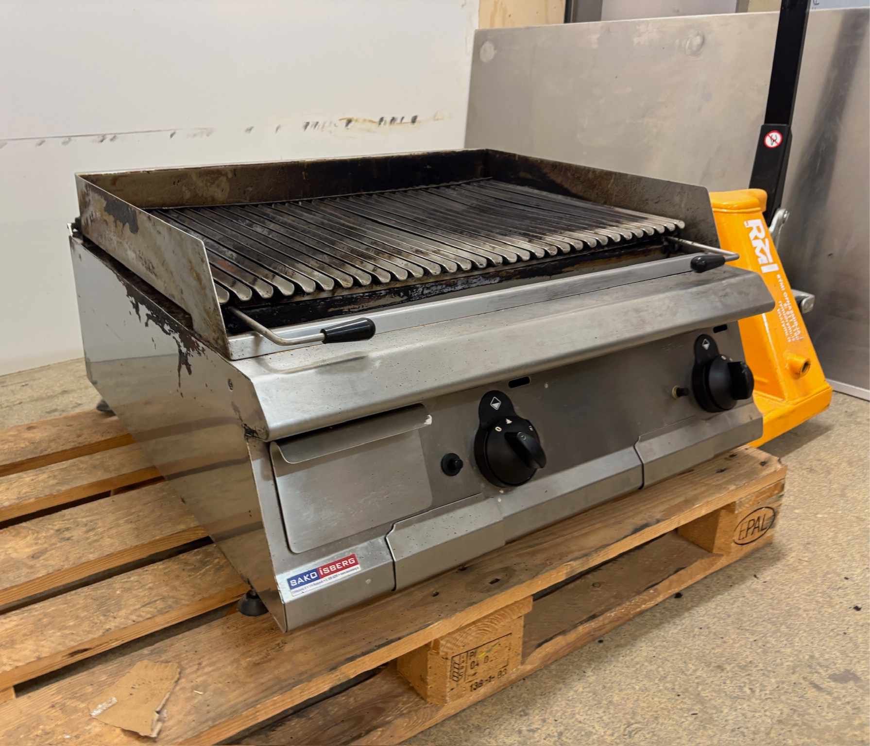 SELT / SOLD Grillvapor gasgrill, B80 x D80 x H41 sm. 3