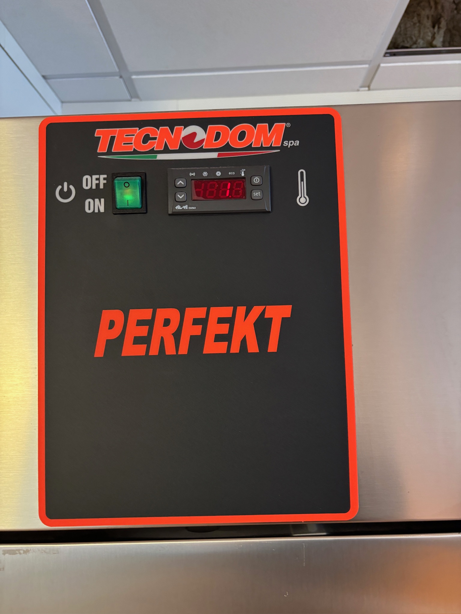 SELT / SOLD Tecnodom Perfekt 700 stálkælir frá Verslunartækni 6