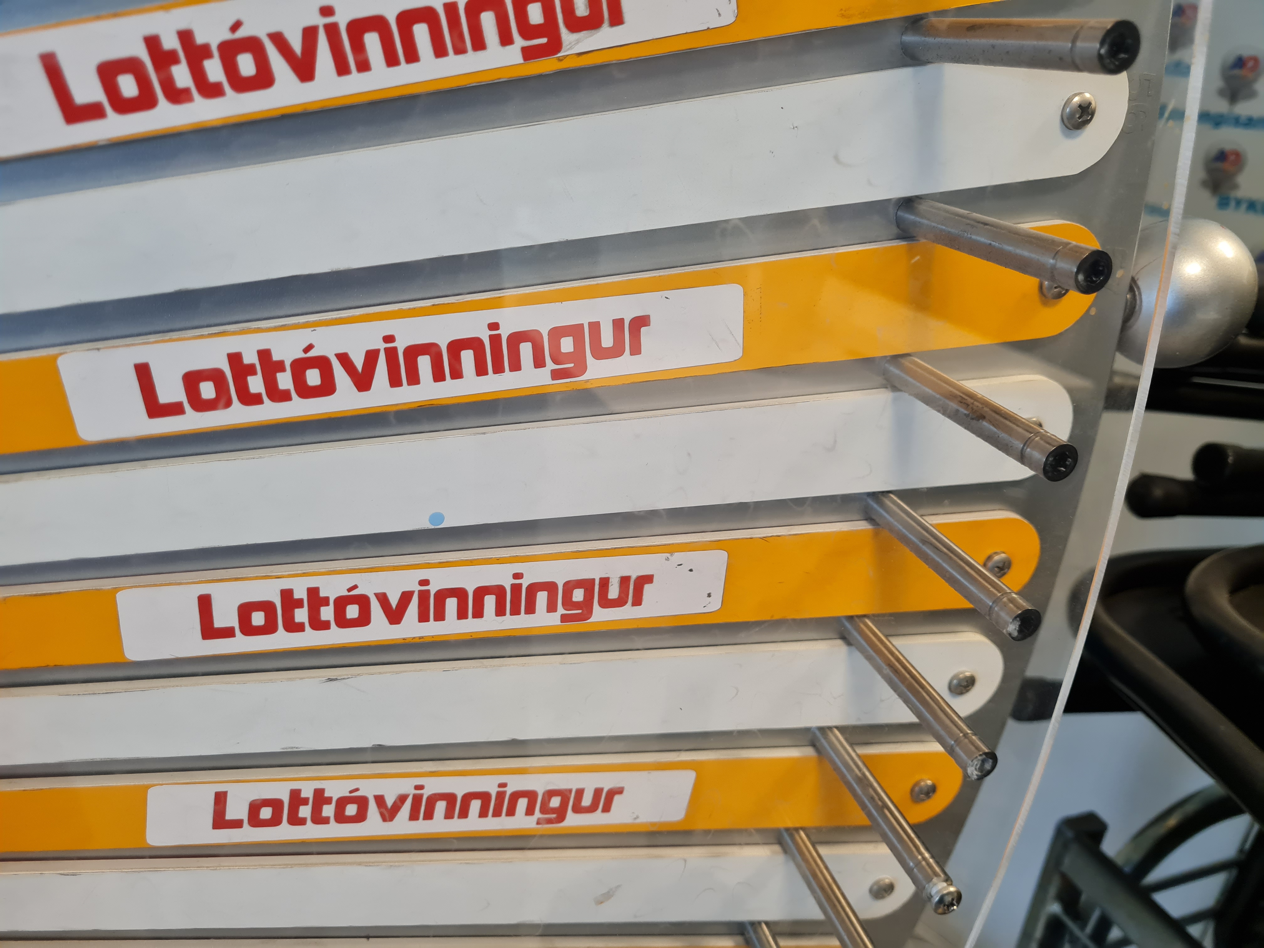 SELT / SOLD - Lukkuhjól 3 7