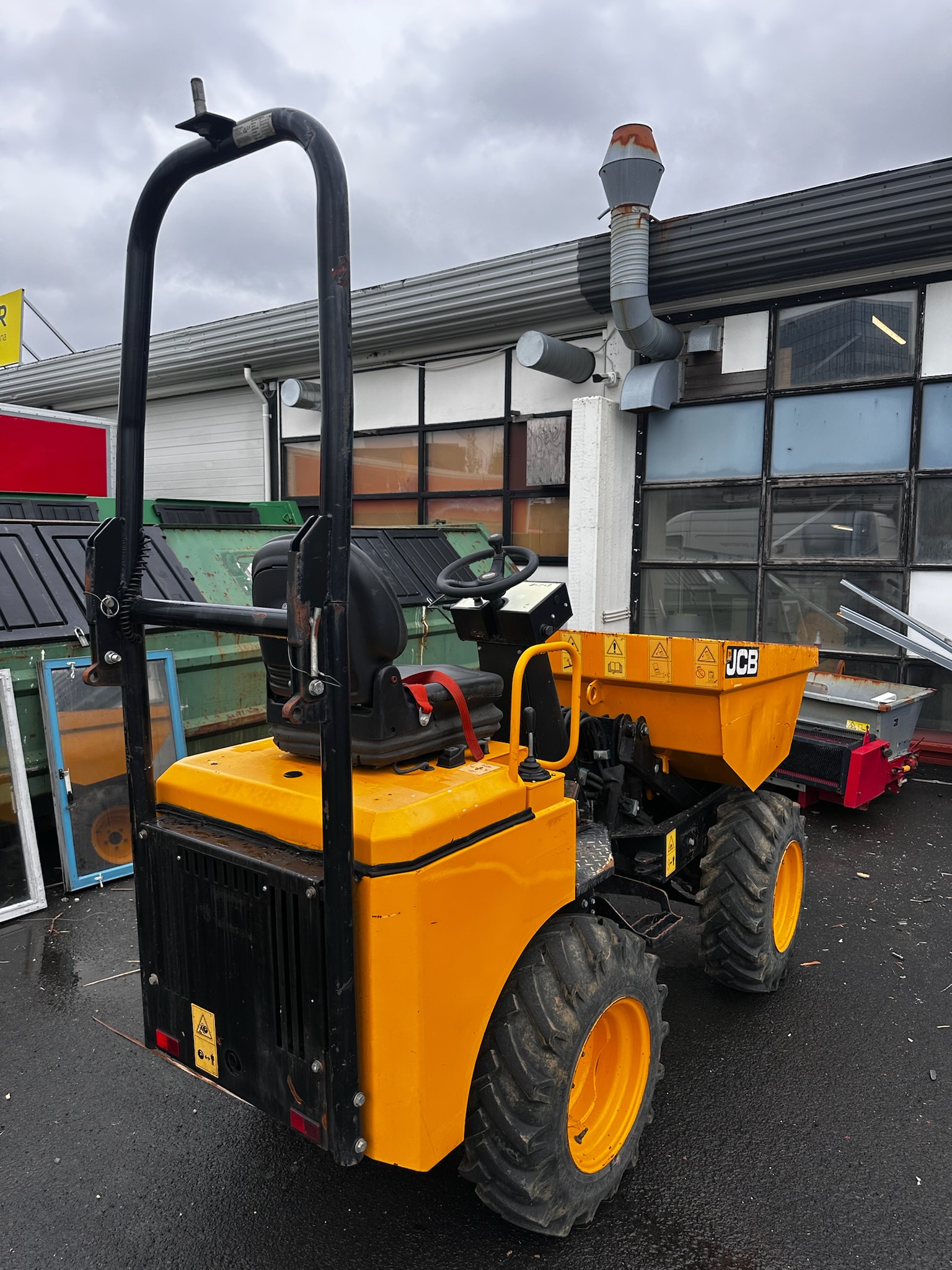 SELT / SOLD JCB dumper 2017 - 1 tonn 7
