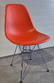 SELT / SOLD Vitra borðstofustóll frá Pennanum - Akureyri 3