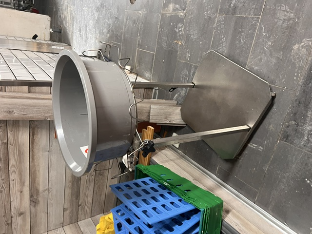 SELT / SOLD - Pokagrind