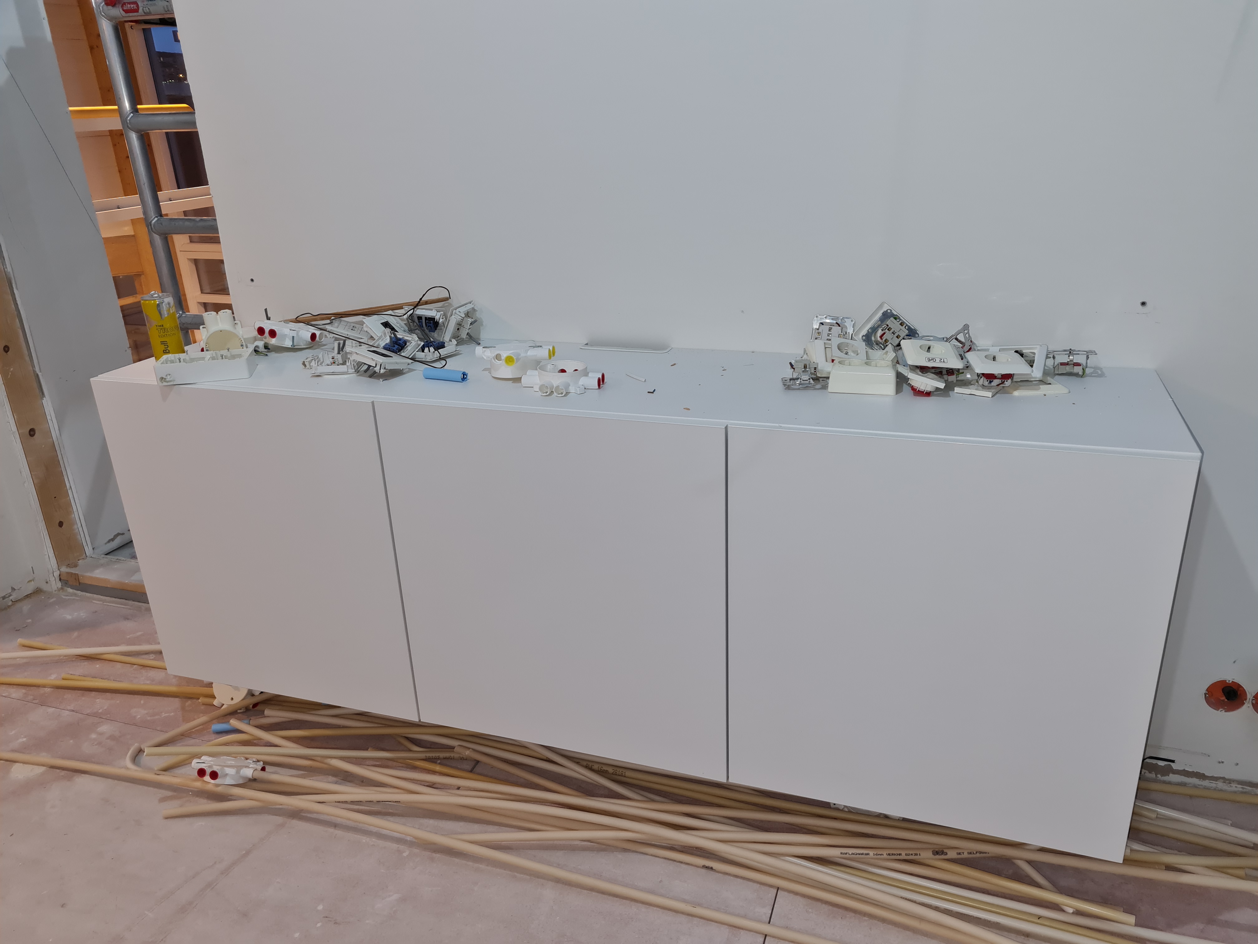 Selt - IKEA skápur 2