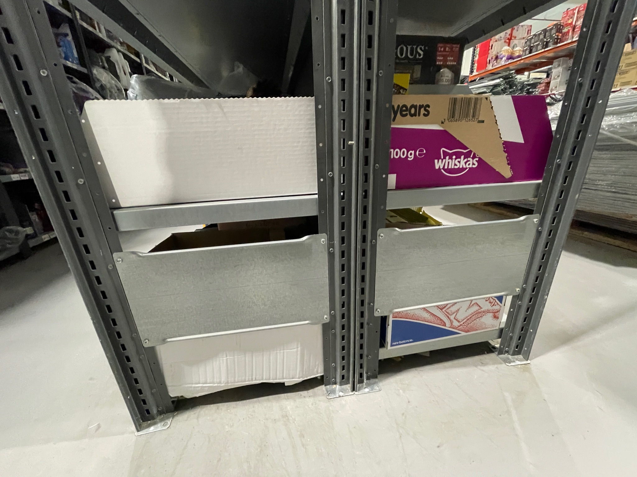 SELT/SOLD EAB sænskar lagerhillur - tínsluhillur - rekkahillur 8