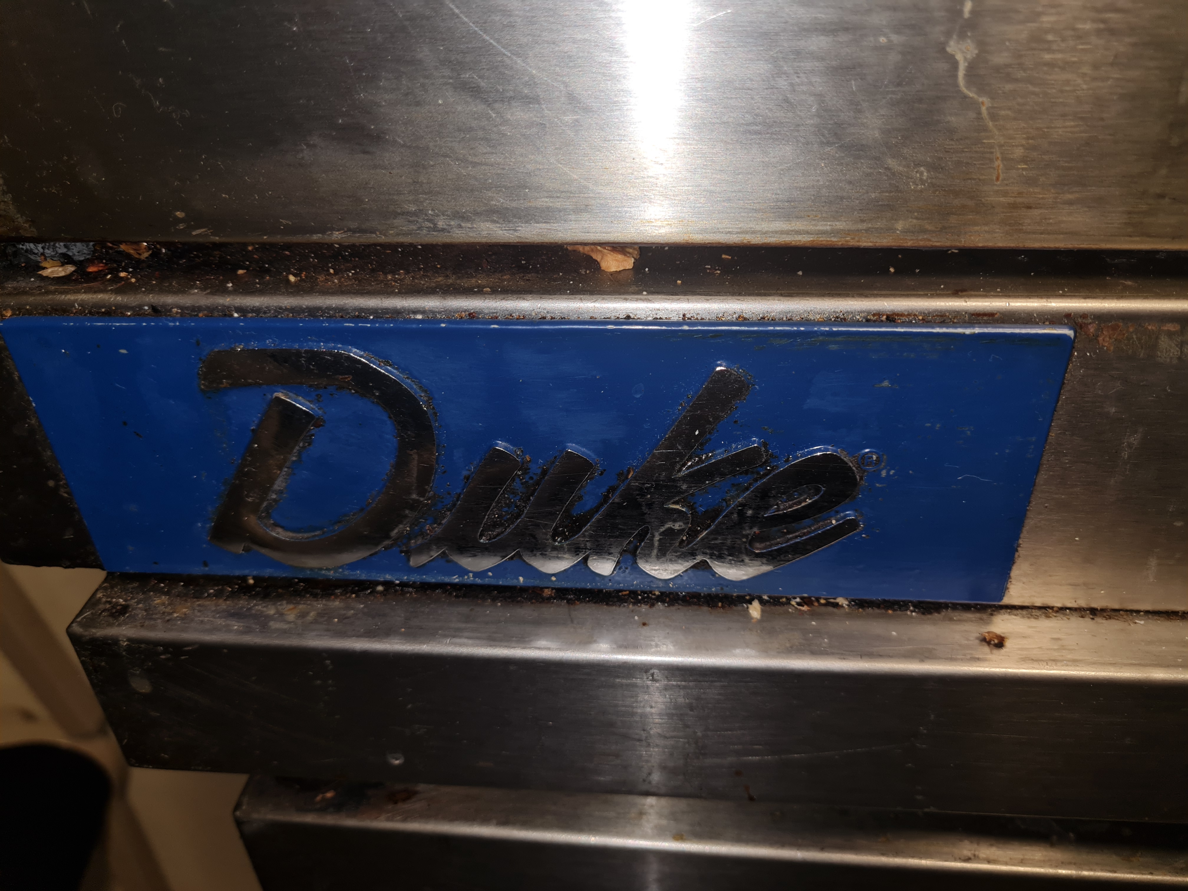 SELT / SOLD Duke grillofn - 1 stk. til 2