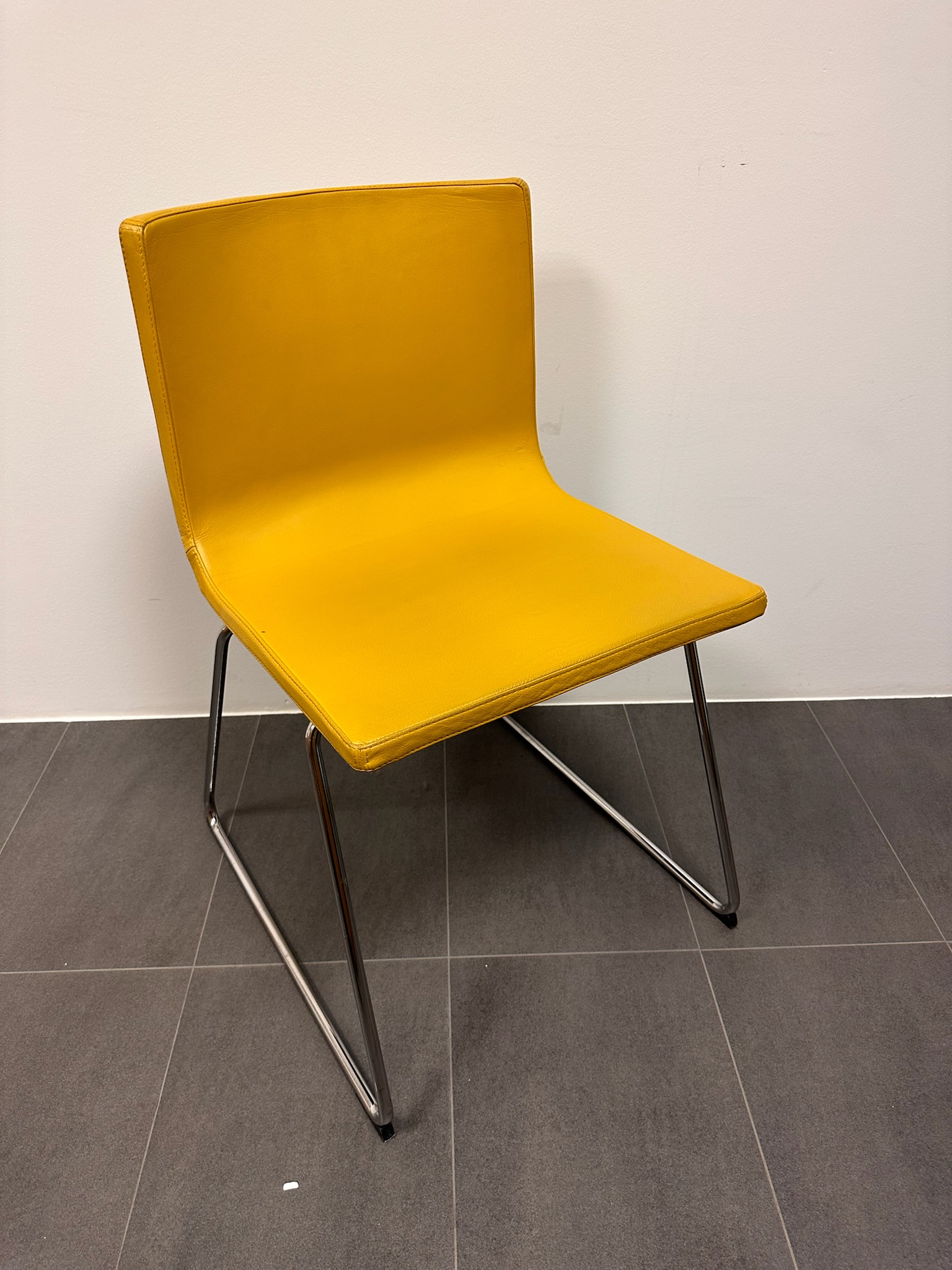 SELT / SOLD IKEA eldhússtólar, leður (8 stk.)