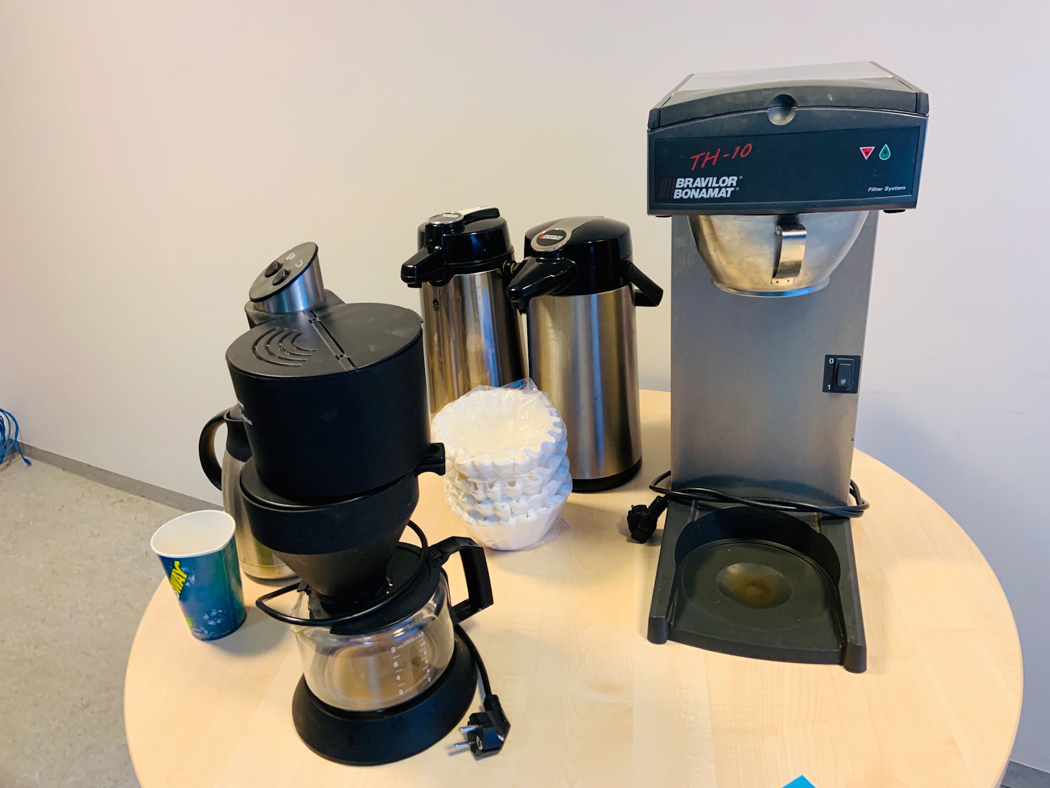 Selt-Bravilor Bonamat TH-10 og Severin kaffivél Café Caprice