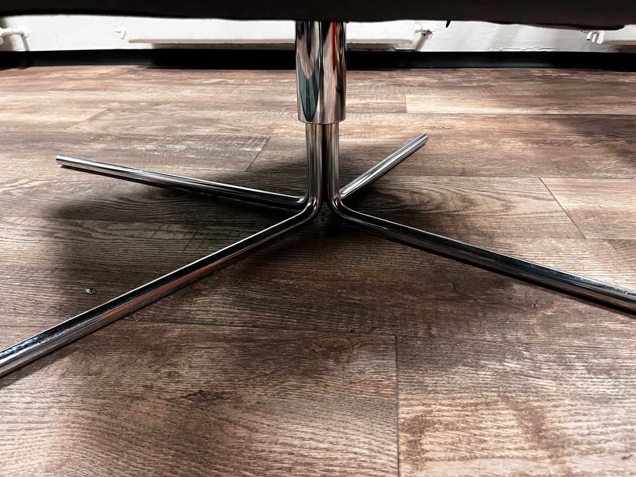 SELT / SOLD Sancal snúningsstóll frá Módern - 3 litir 4