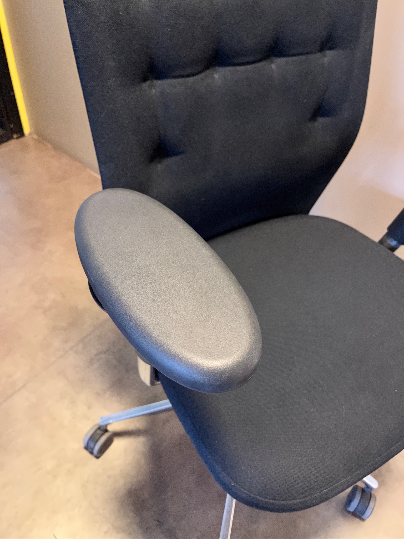 SELT / SOLD Vitra skrifstofustóll frá Pennanum 5