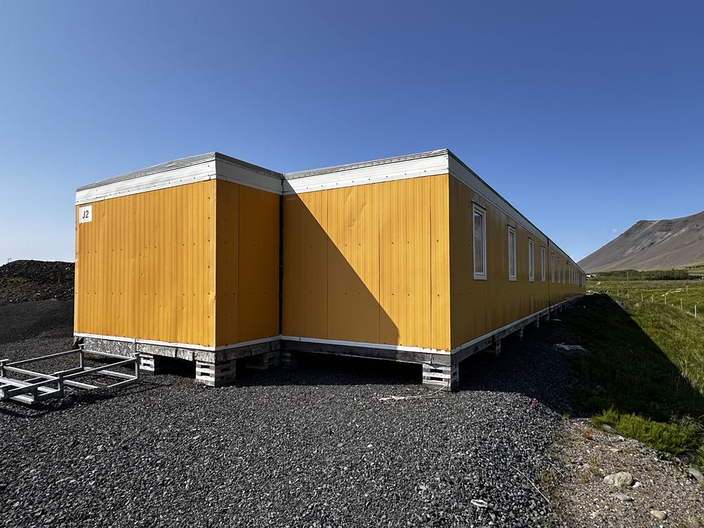 Gámaeiningar - sumarhús - vinnubúðir - skrifstofur 10 einingar 30 Herb, 5 Stk. WC, 4