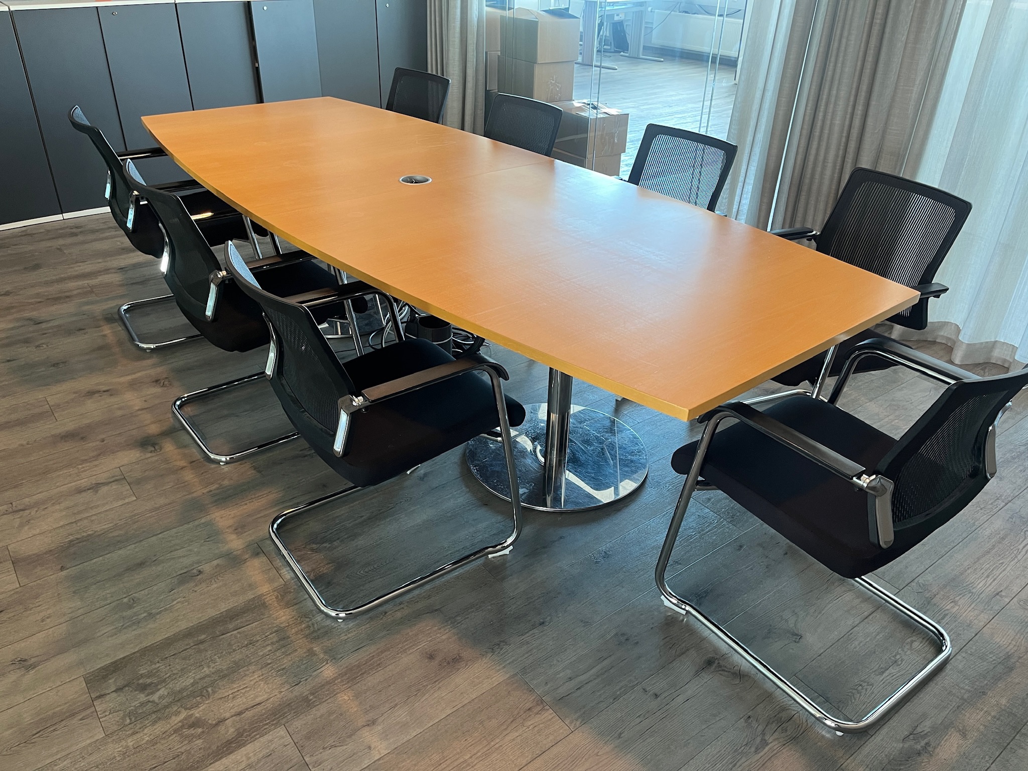 SELT / SOLD Fundarborð, 8-10 manna, L300 x B120 x H74 sm. 2