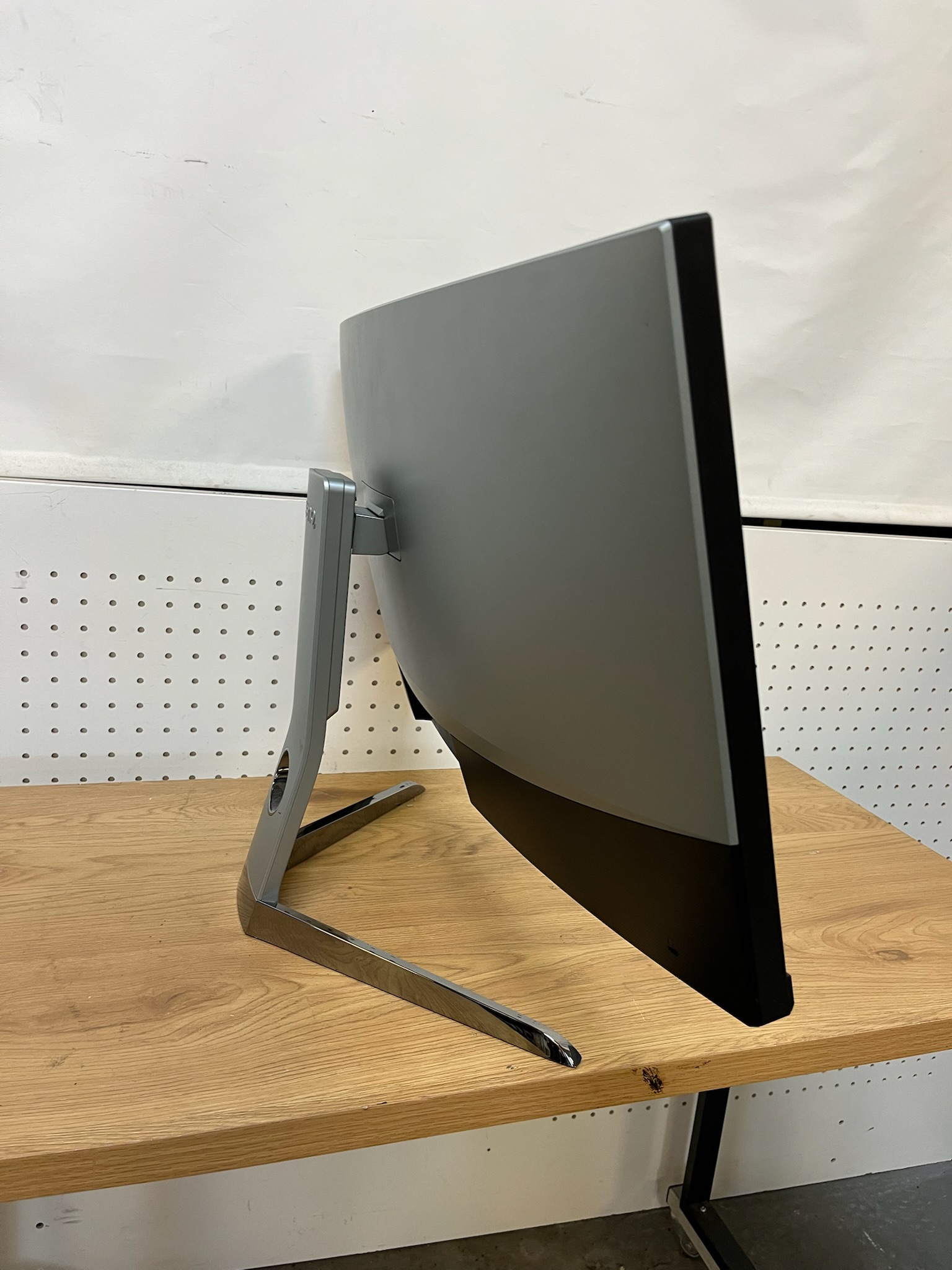SELT / SOLD Benq bogadreginn leikjaskjár, 35'', 100hz, 3440x1440p 3