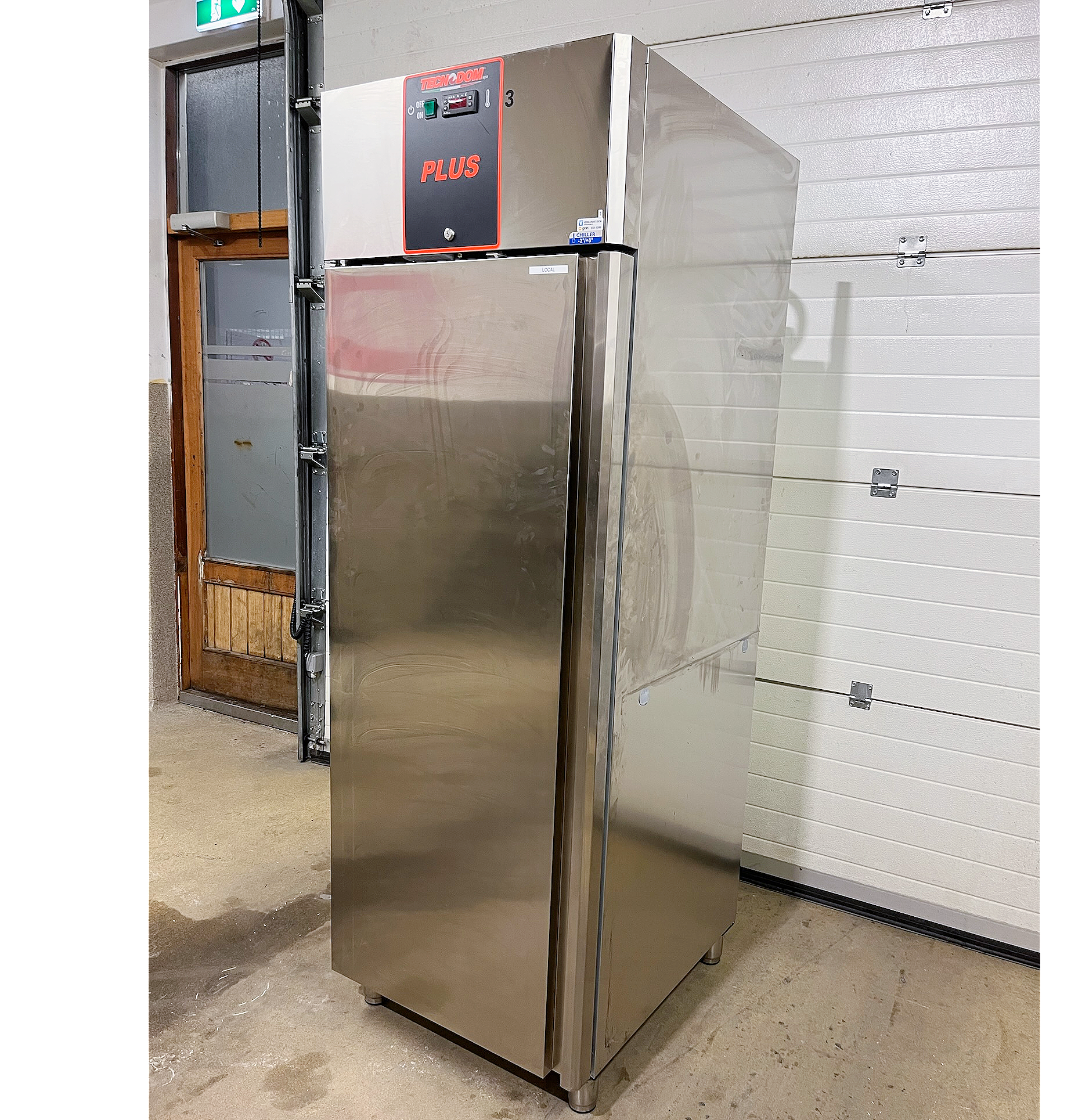 SELT / SOLD Tecnodom Plus 700 Stálkælir frá BVT