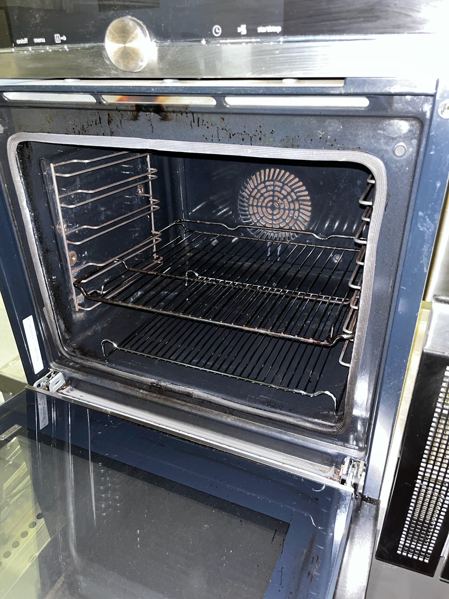 SELT / SOLD SIEMENS blástursofn 3.65KW - sjálfhreinsandi 6
