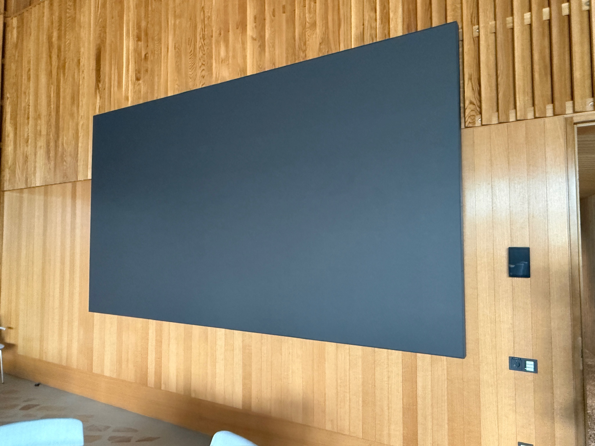 Unilumin innandyra LED skjáir/skilti frá Atenda - Umframefni 2