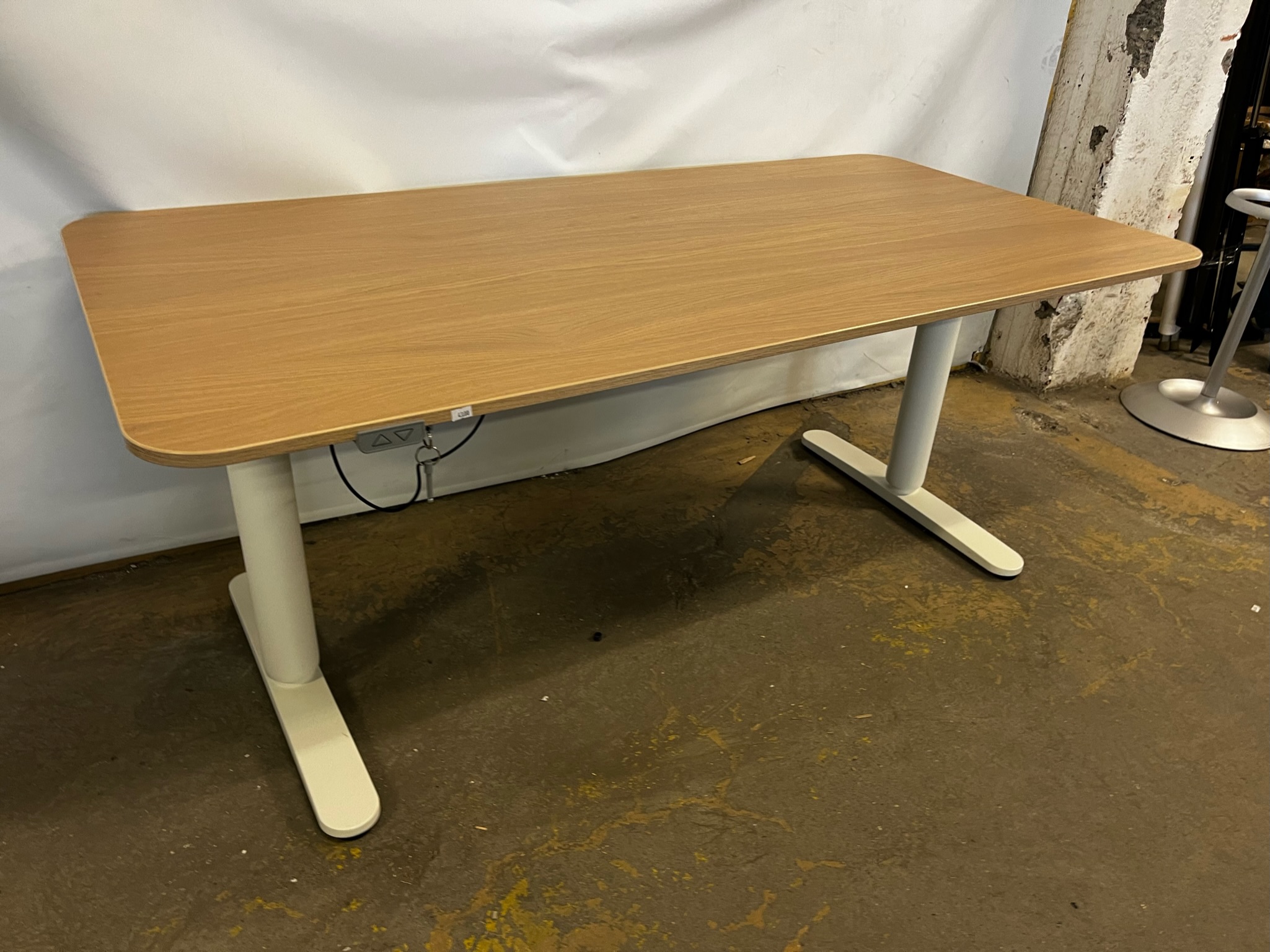 SELT / SOLD IKEA rafmagnsborð - 160 x 80 sm. (2 stk.)