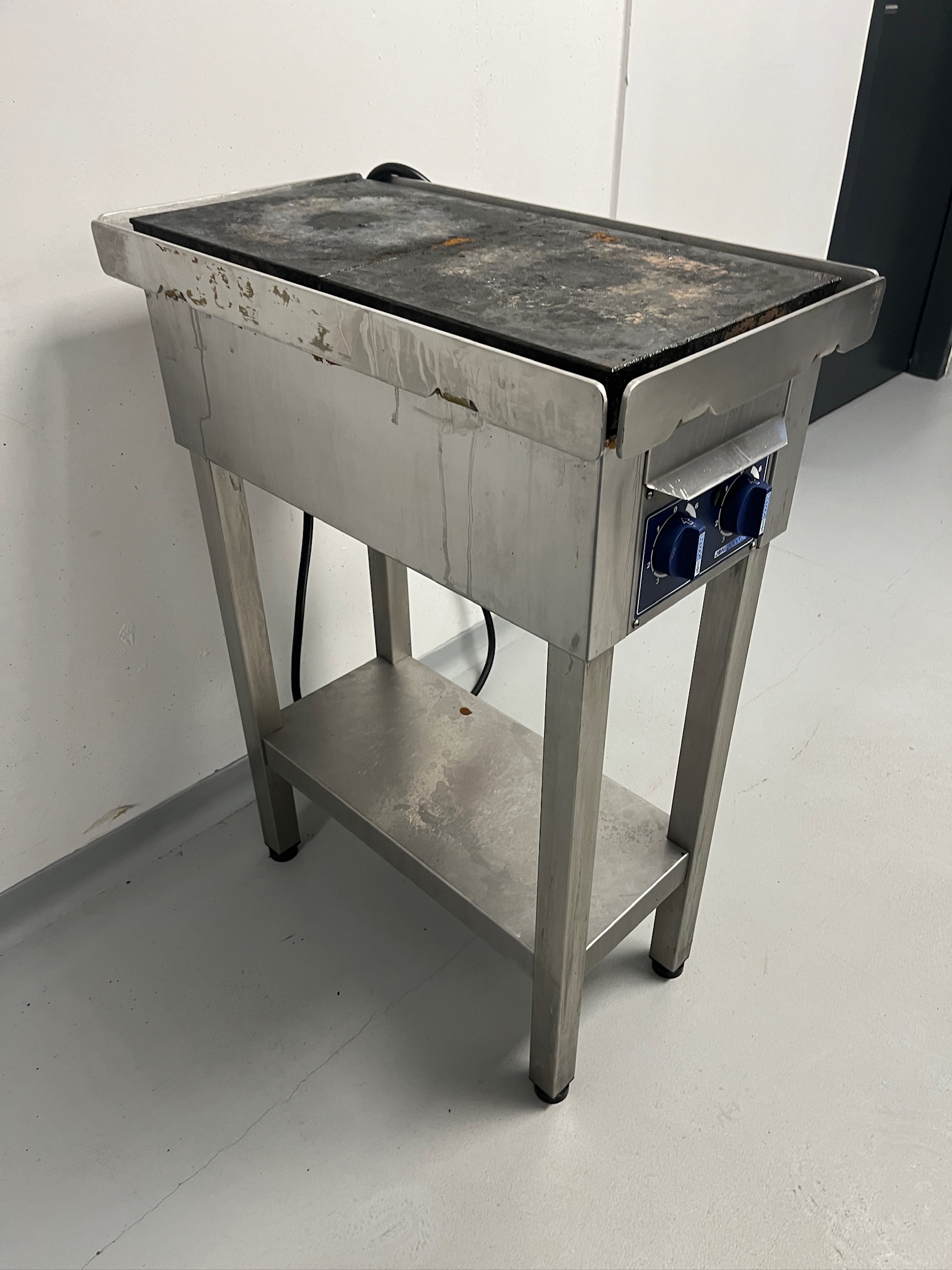 SELT / SOLD Jöni Foodline helluborð, B37;x D66;x H91;sm. 3